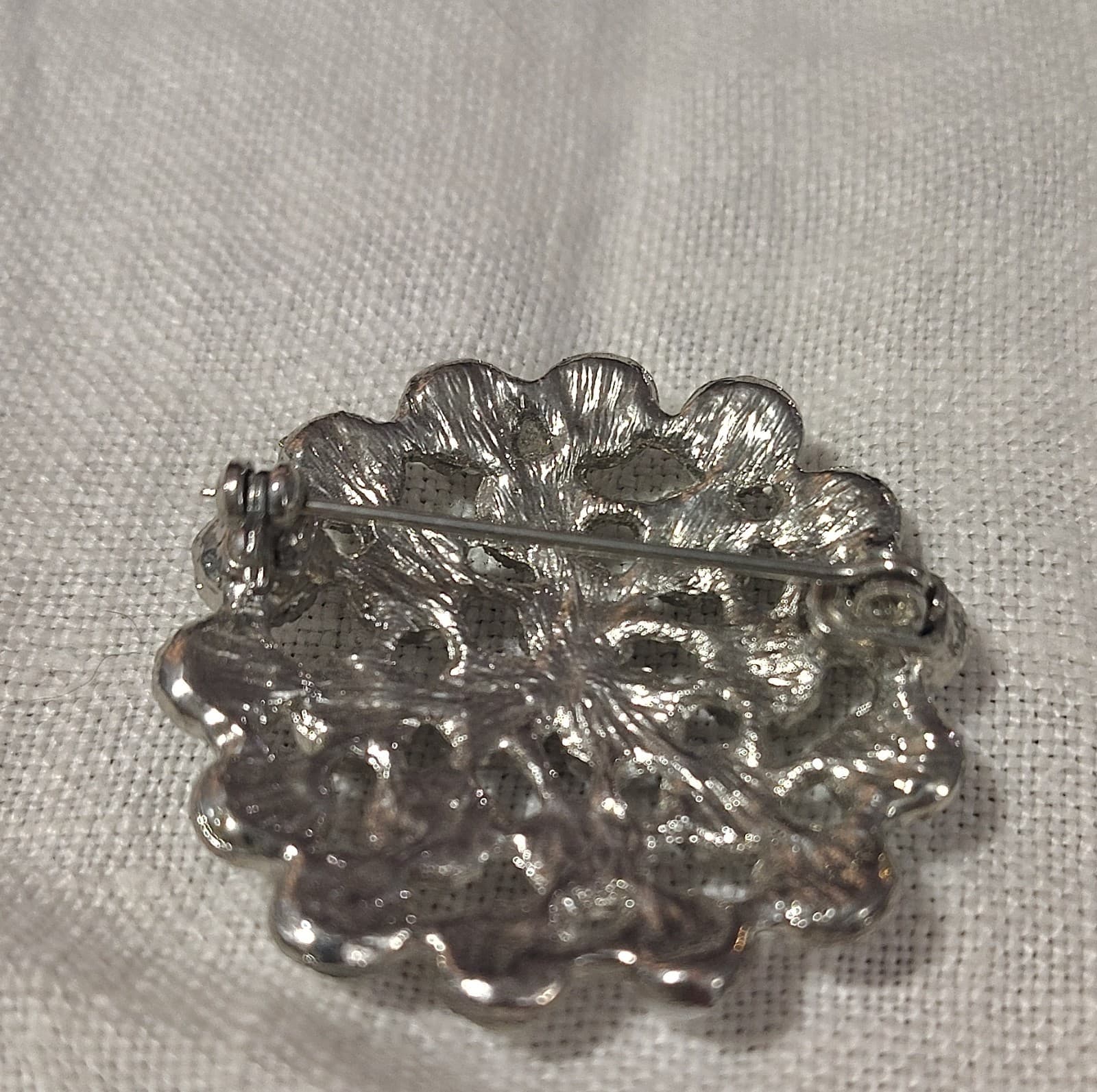 Vintage Silver Tone Pearl Cluster Brooch 1.5in Round Flower Fashion Pin - Thumbnail 7