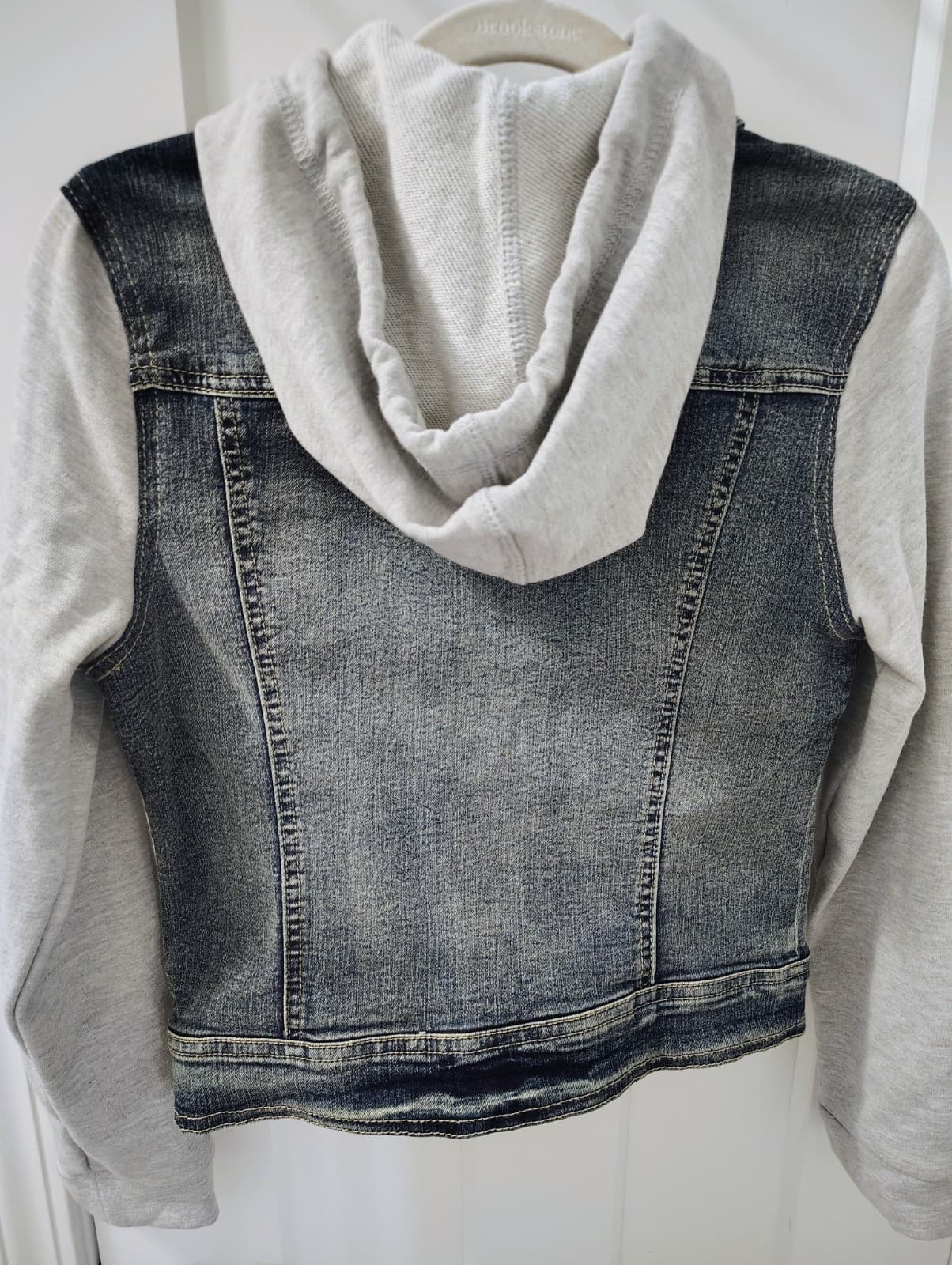 NWT Wallflower "The Dreamer" brand denim jacket with Hoodie, Small - Thumbnail 5