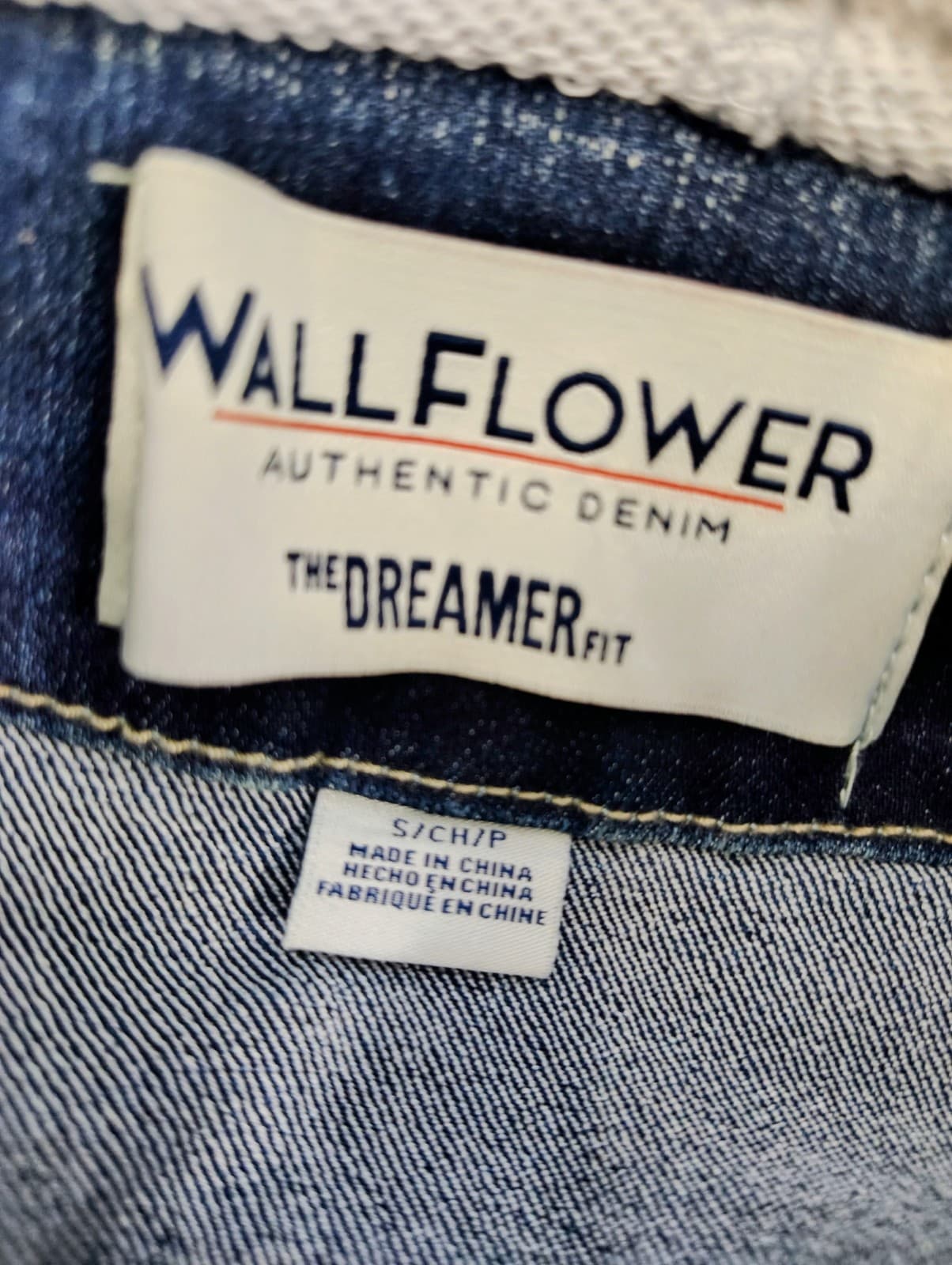NWT Wallflower "The Dreamer" brand denim jacket with Hoodie, Small - Thumbnail 8