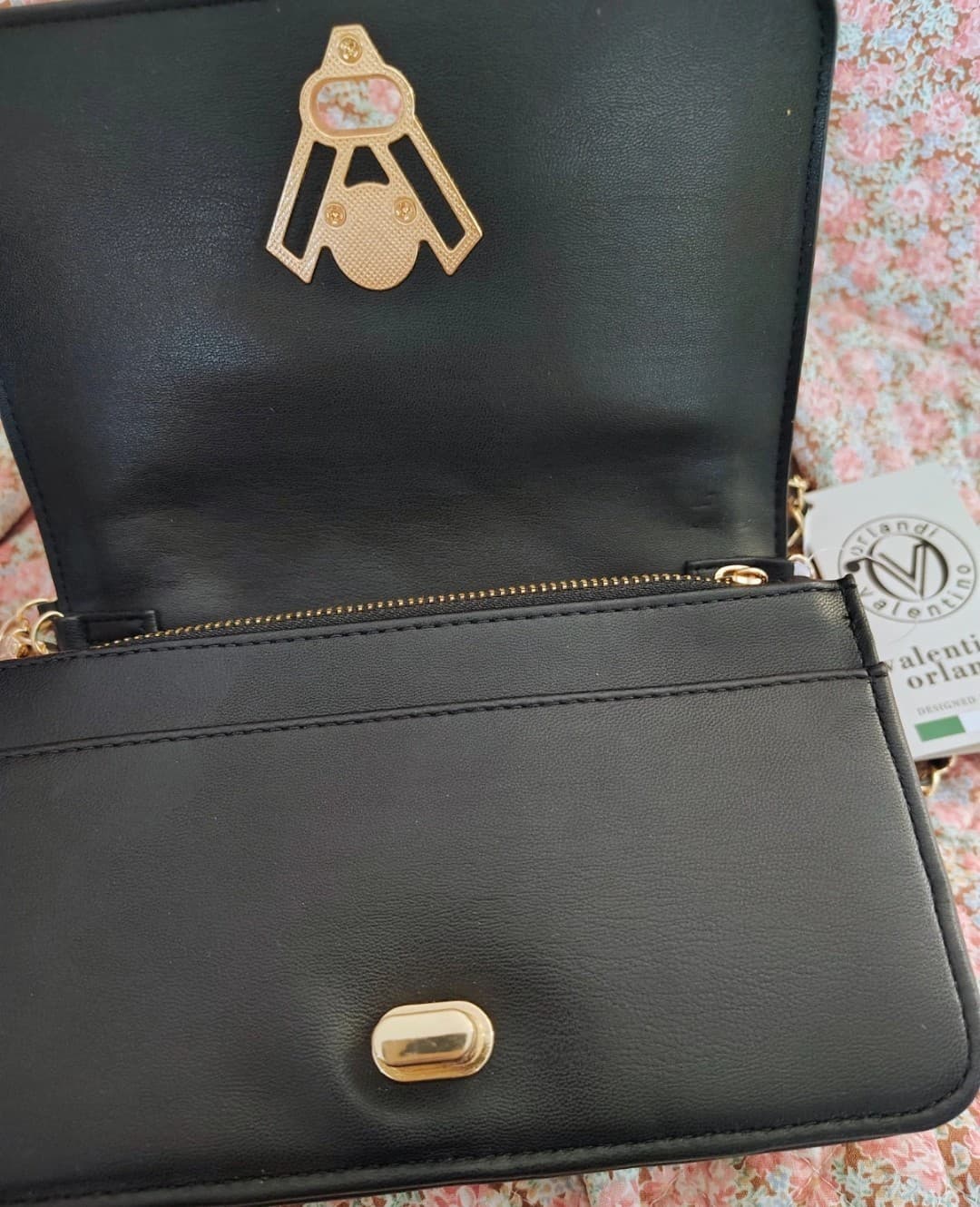 NWT Black Quilted Vegan Leather Orlandi Valentino Shoulder Crossbody Bag $299 - Thumbnail 3