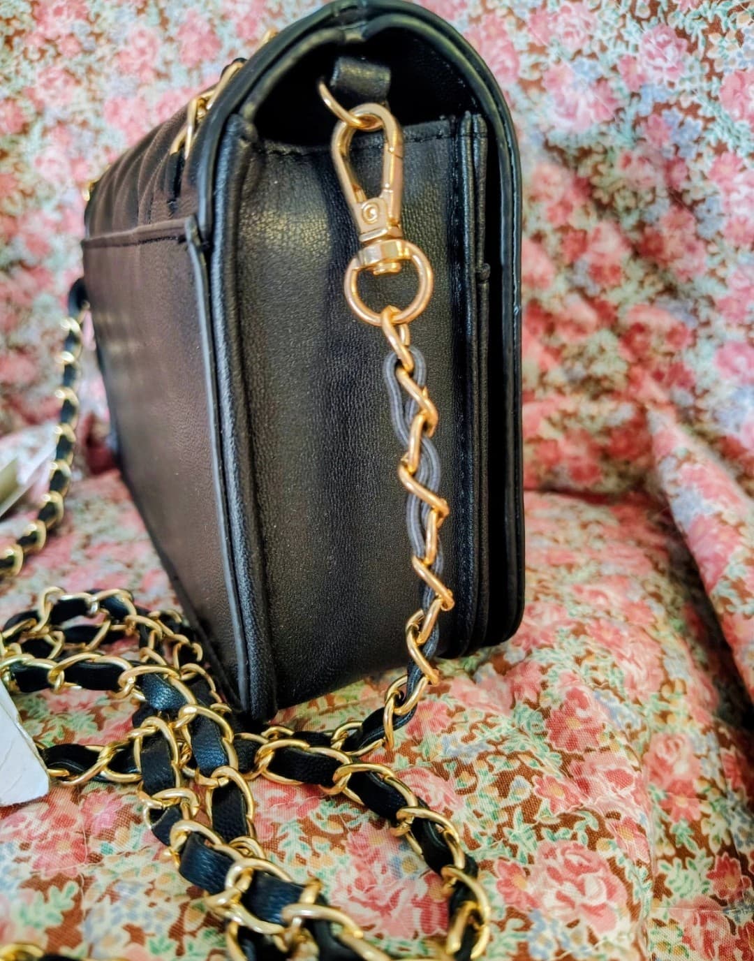 NWT Black Quilted Vegan Leather Orlandi Valentino Shoulder Crossbody Bag $299 - Thumbnail 5