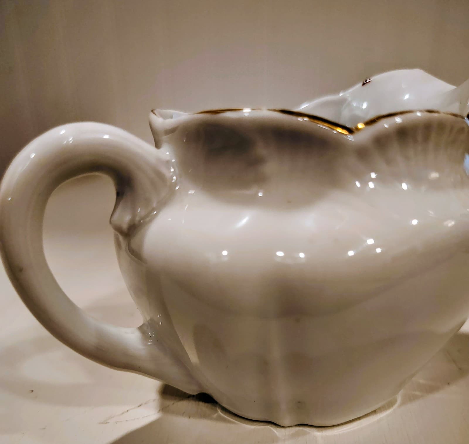 Vintage Victoria Carlsbad Austria Hand painted Porcelain Creamer EUC - Thumbnail 6