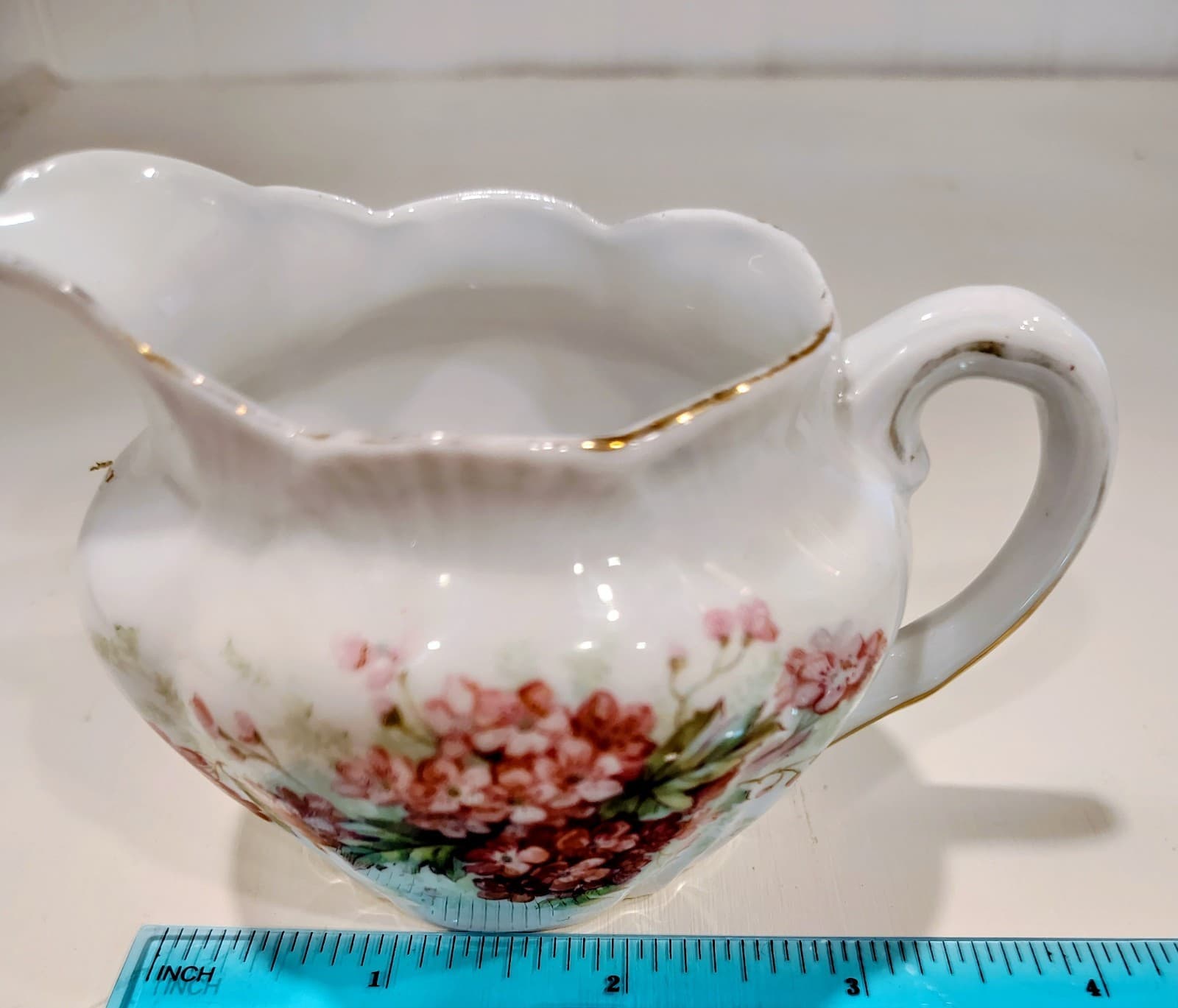 Vintage Victoria Carlsbad Austria Hand painted Porcelain Creamer EUC - Thumbnail 3