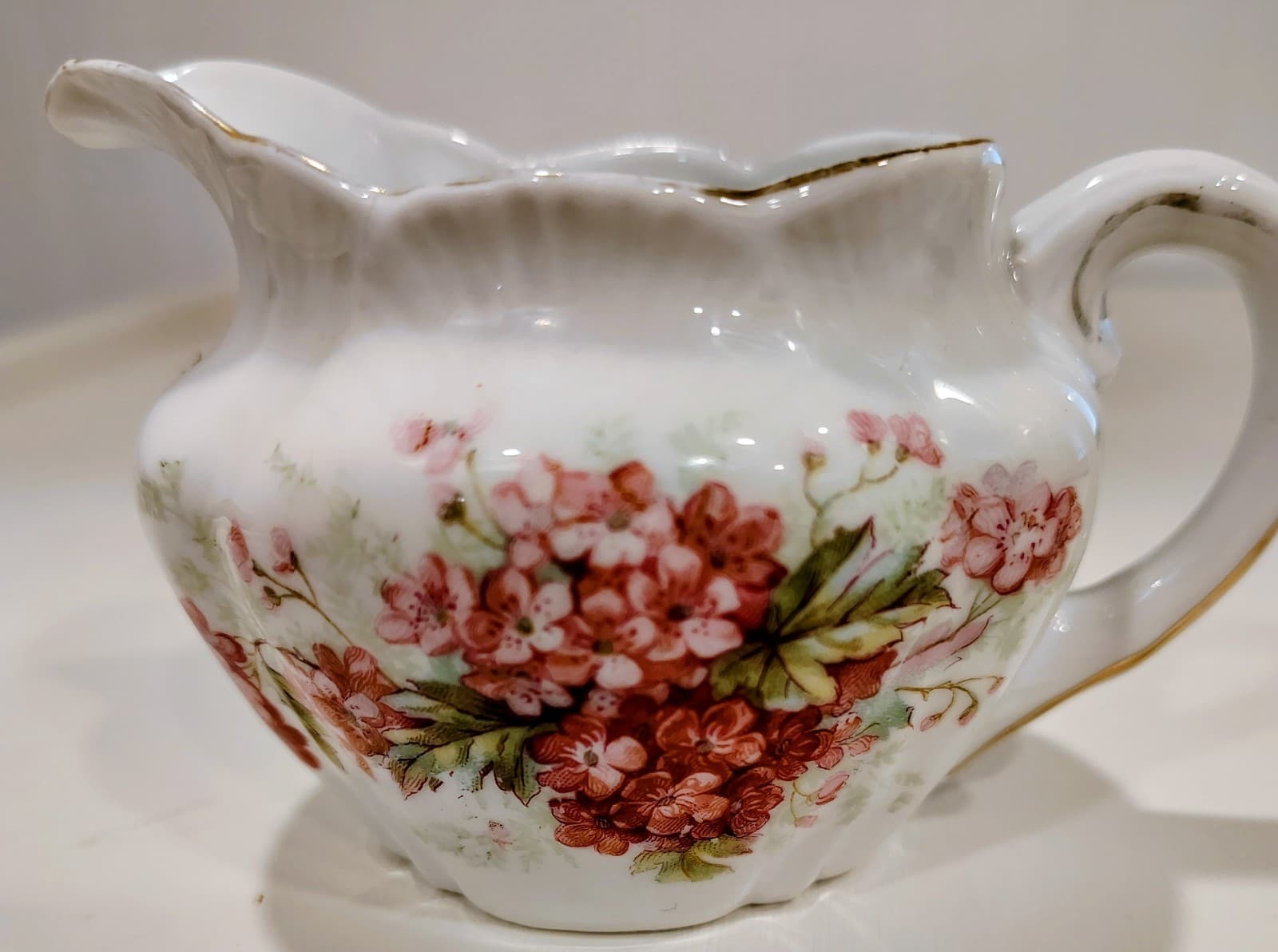 Vintage Victoria Carlsbad Austria Hand painted Porcelain Creamer EUC - Thumbnail 4