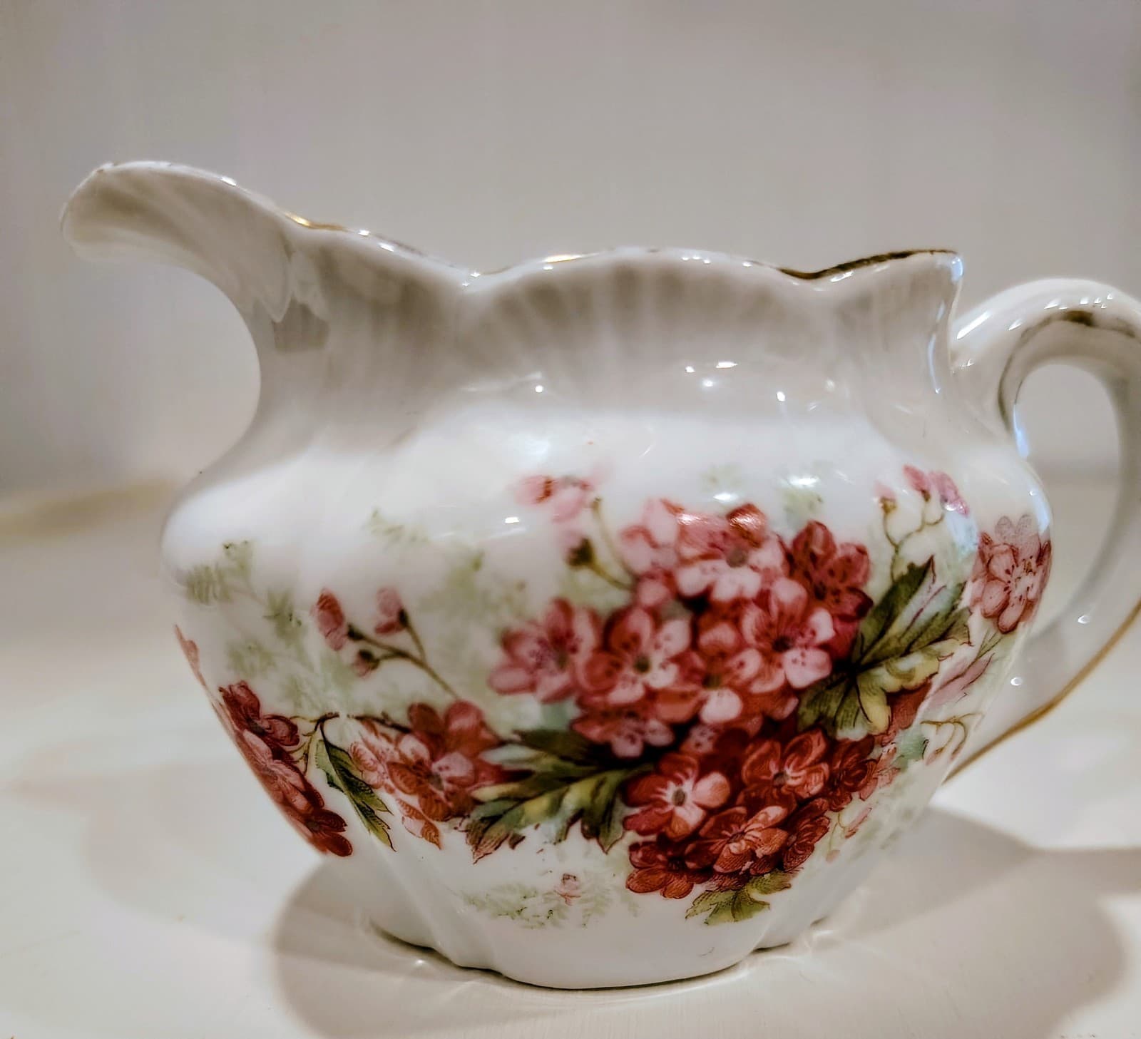 Vintage Victoria Carlsbad Austria Hand painted Porcelain Creamer EUC - Thumbnail 10