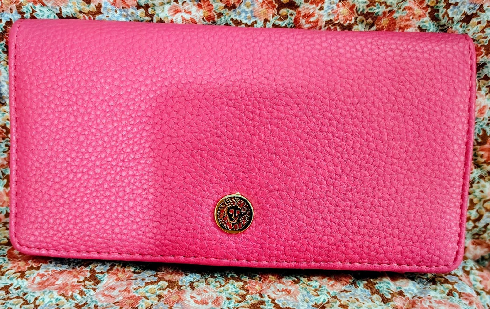 pink pebbled leather Anne Klein slim bifold wallet