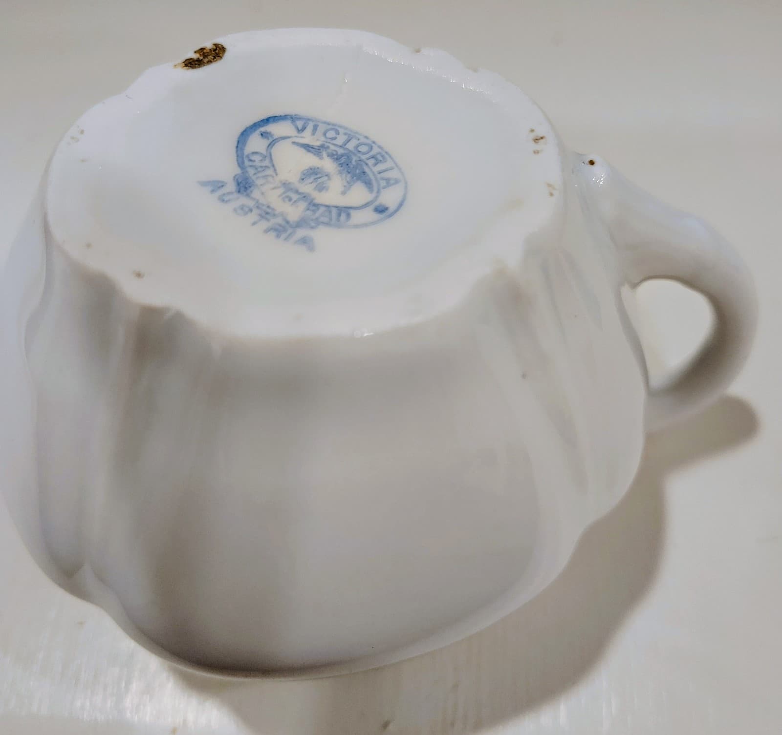 Vintage Victoria Carlsbad Austria Hand painted Porcelain Creamer EUC - Thumbnail 11