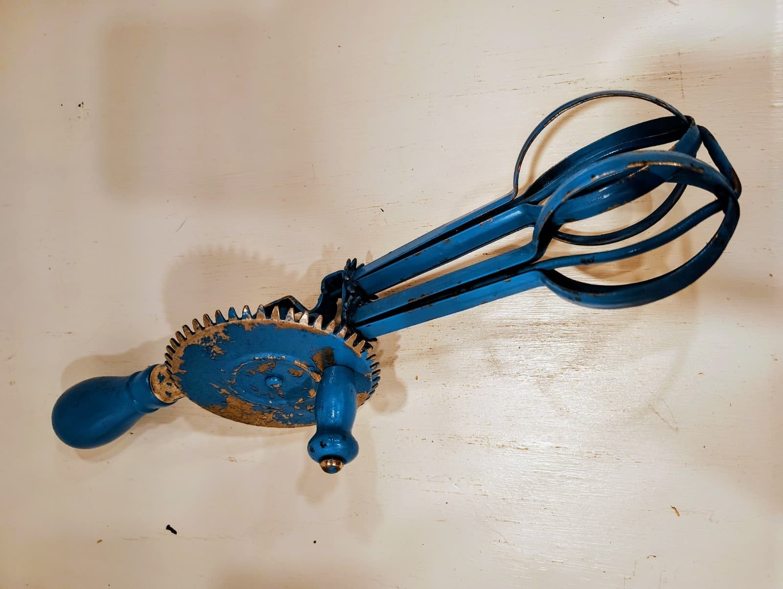 Vintage Blue A&J Super Center Drive Egg Beater Wood Handle Hand Mixer USA - Thumbnail 2