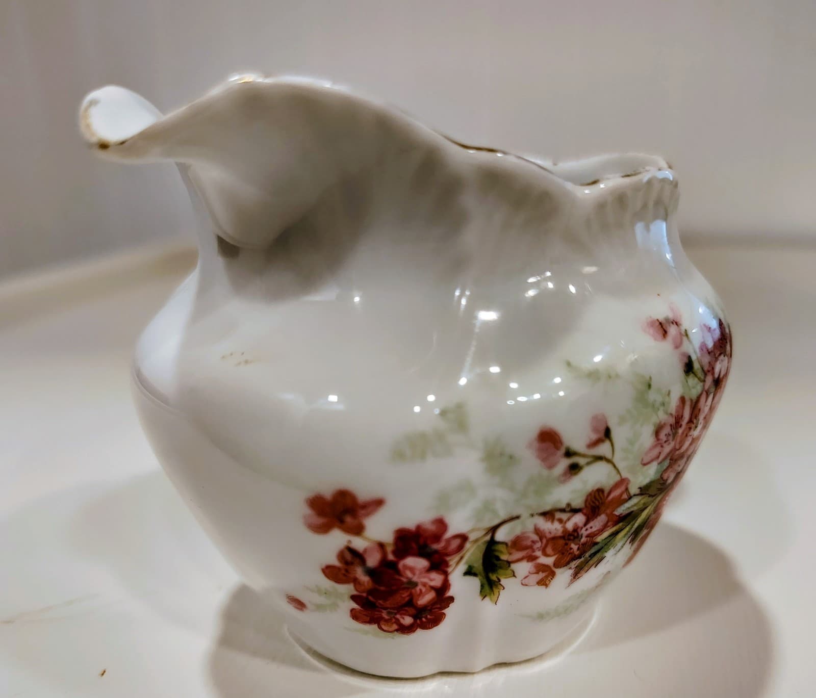 Vintage Victoria Carlsbad Austria Hand painted Porcelain Creamer EUC - Thumbnail 9