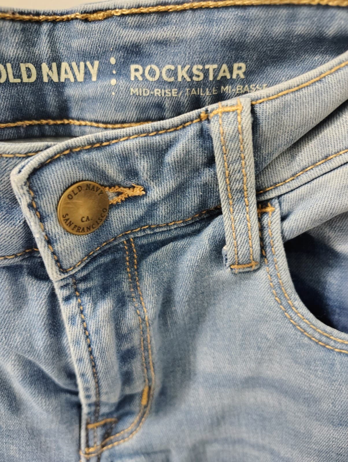 Old Navy Mid-Rise Rockstar Skinny Jeans Size 2 Light Wash - Thumbnail 5