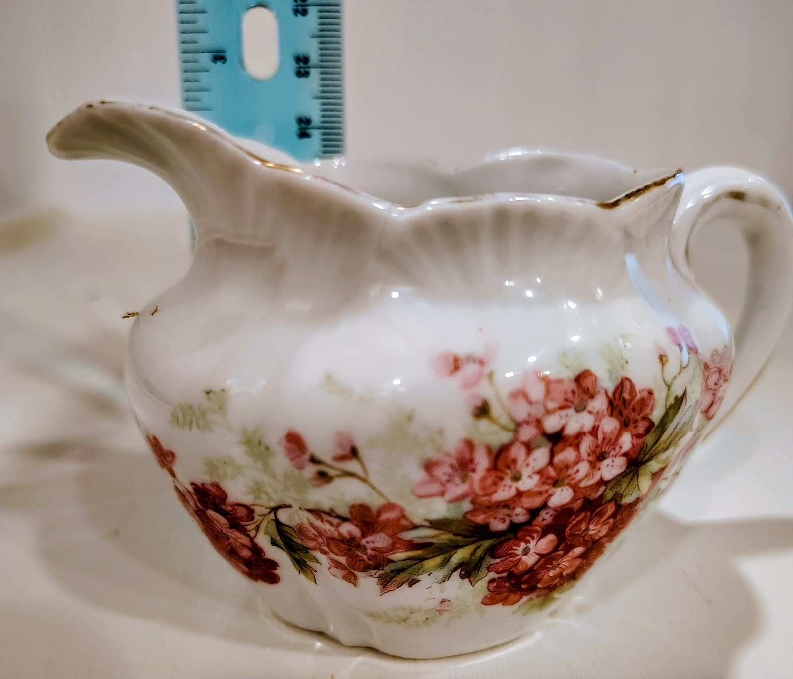 Vintage Victoria Carlsbad Austria Hand painted Porcelain Creamer EUC - Thumbnail 2