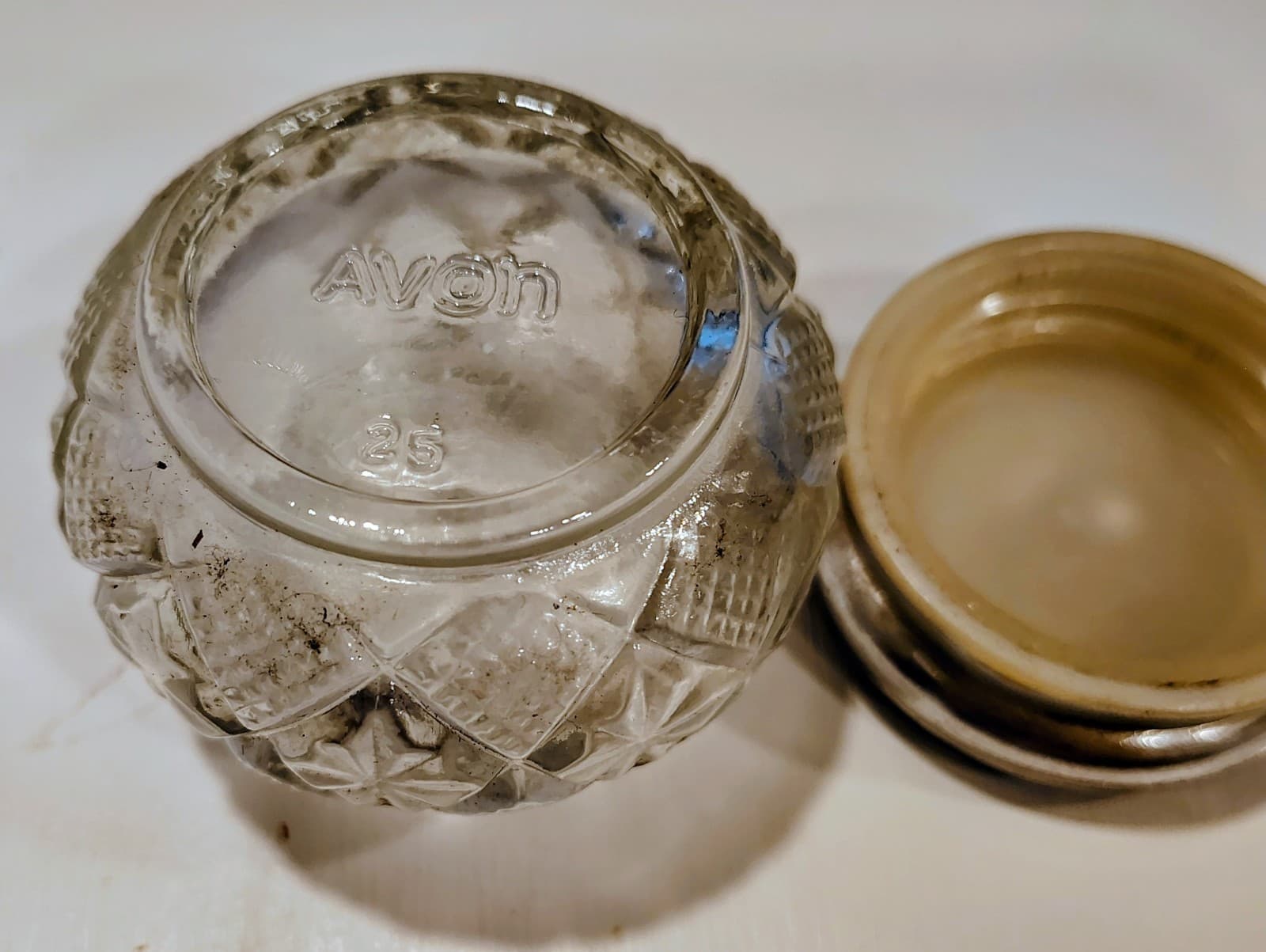 Avon Vintage collectible Glass Vanity Jar decor silver plate embossed lid EUC - Thumbnail 6