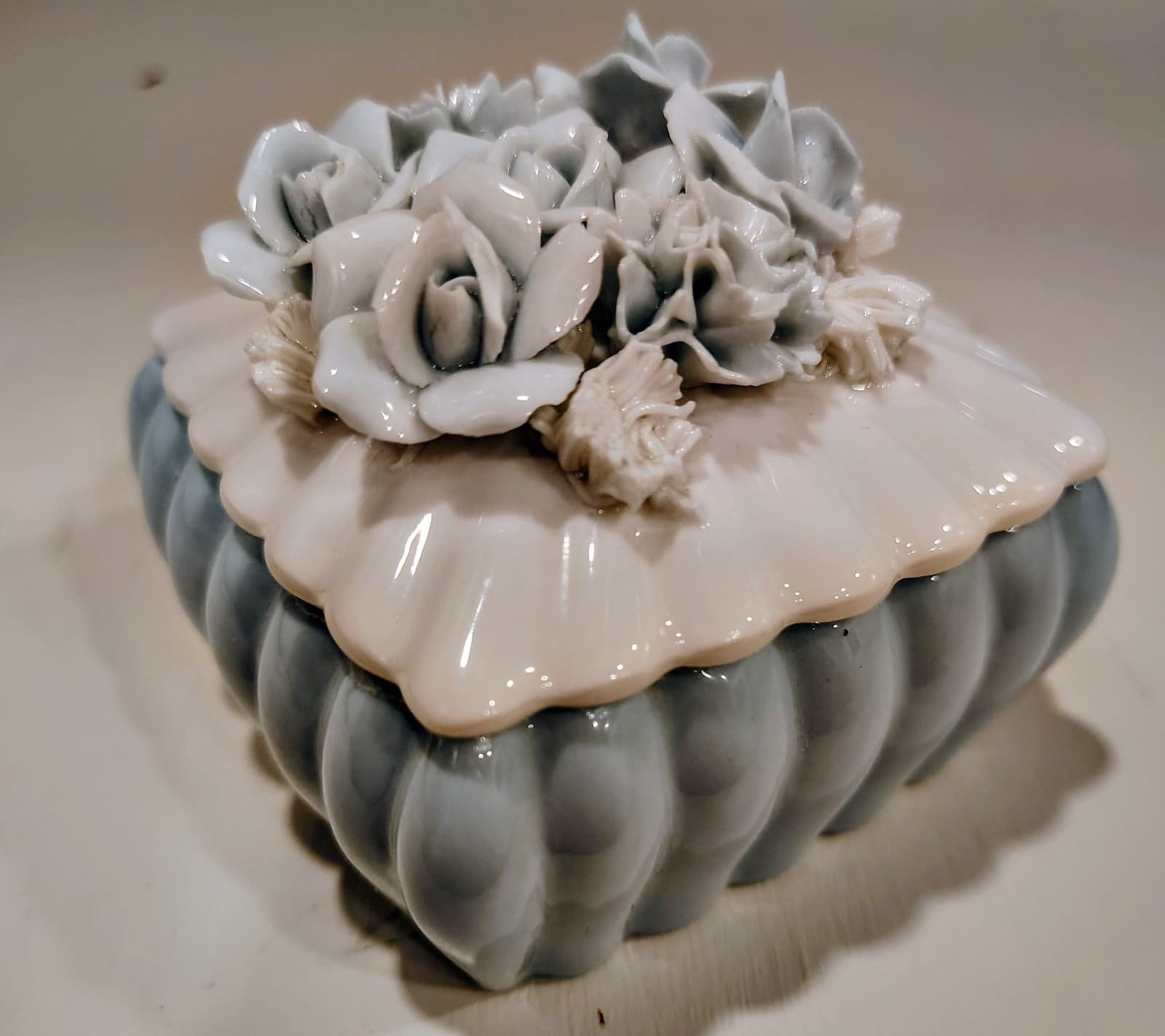 Vintage Japan Blue White Porcelain Floral Trinket Box - Thumbnail 10