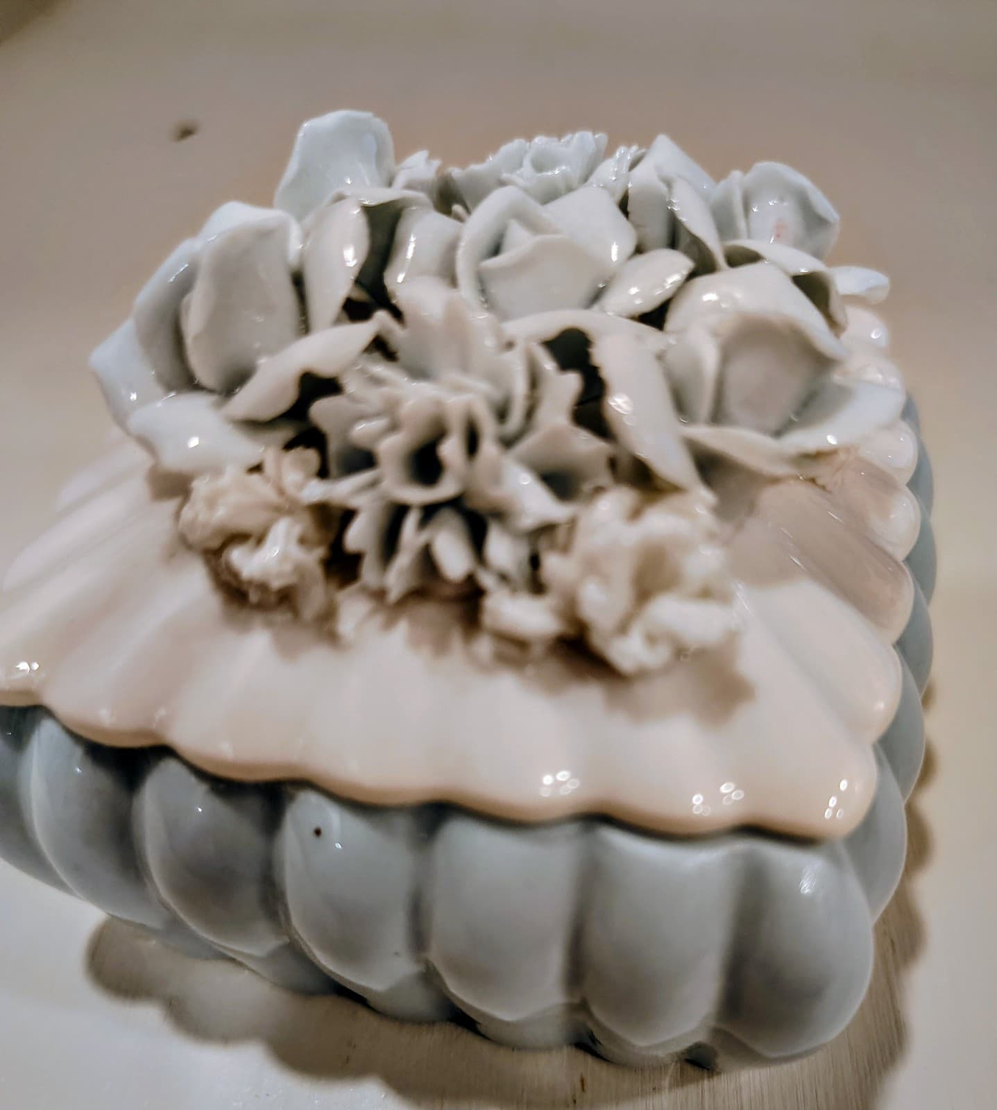 Vintage Japan Blue White Porcelain Floral Trinket Box - Thumbnail 4