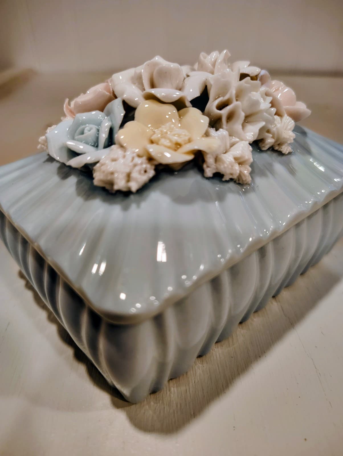 Vintage Japan Blue Porcelain Pink Flowers Floral Trinket Box - Thumbnail 7