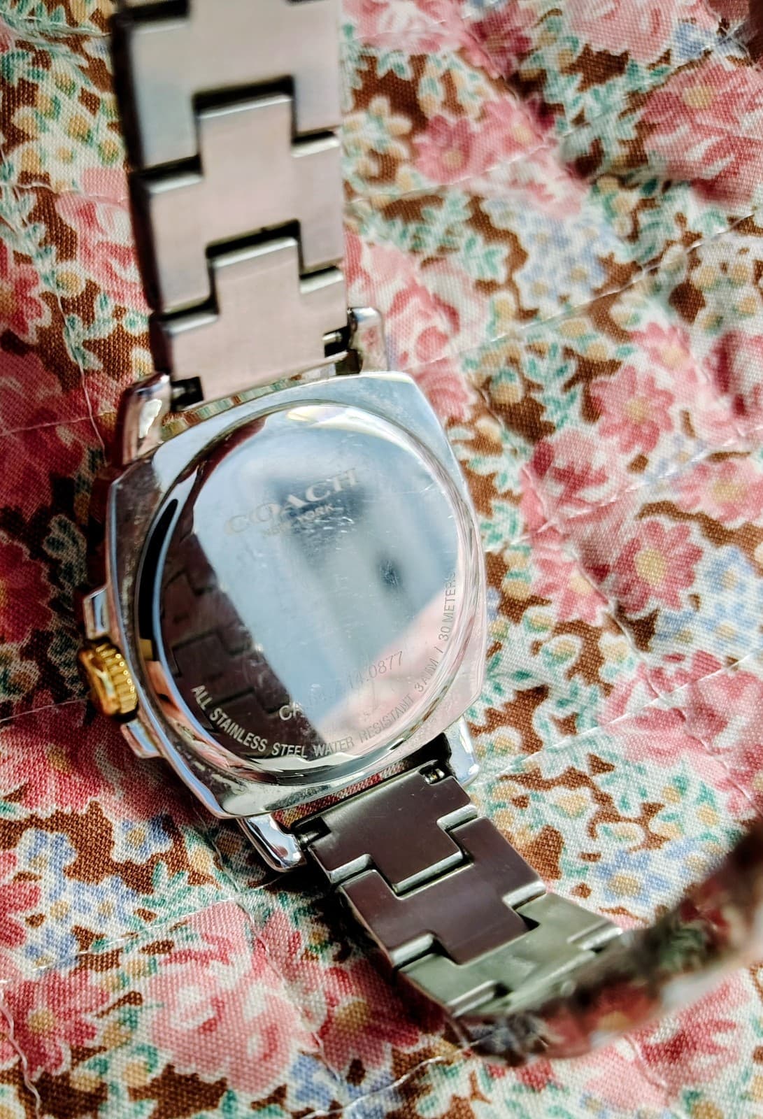 Coach Boyfriend Small watch featuring a two-tone silver and gold stainless steel - Thumbnail 10