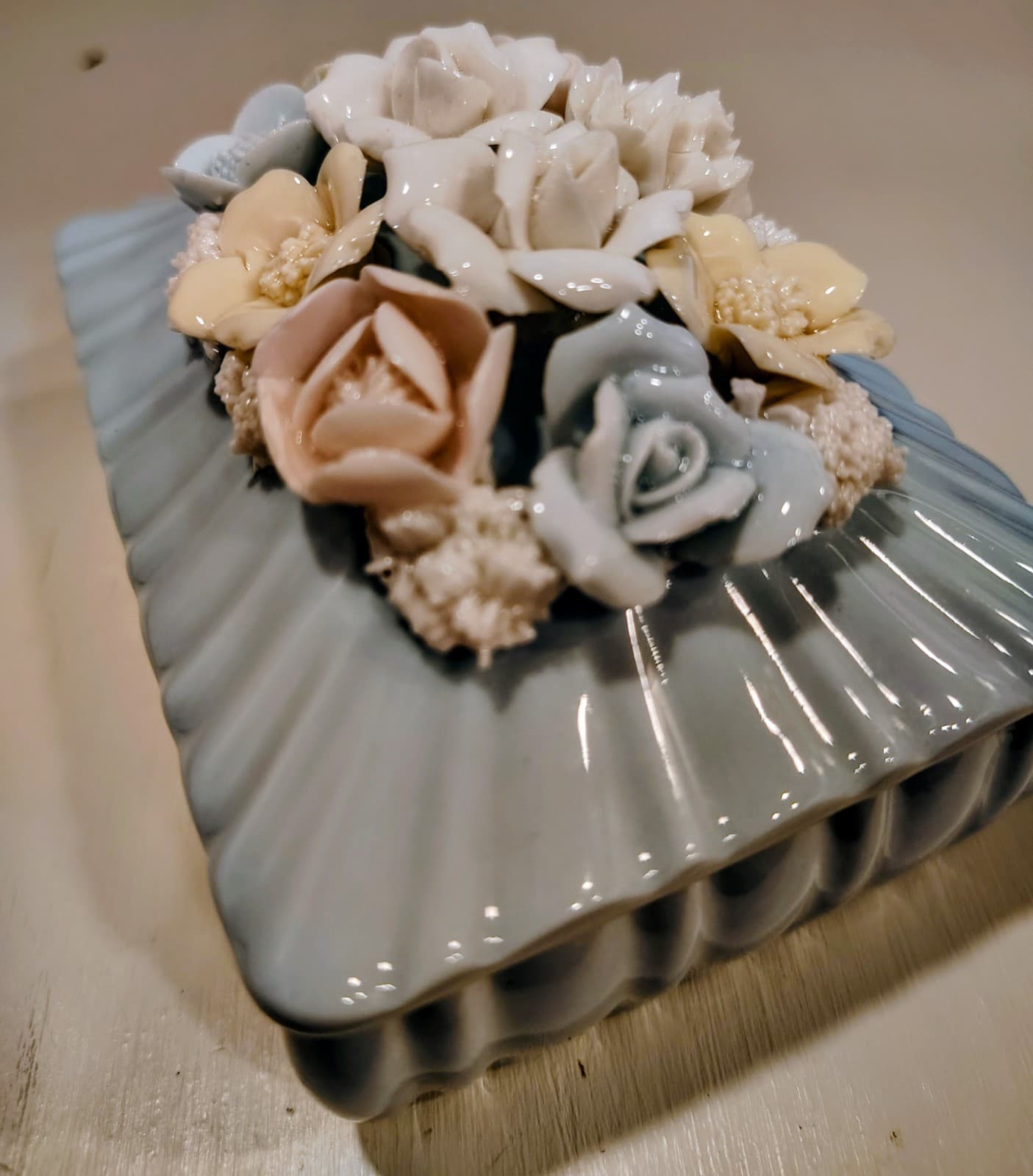 Vintage Japan Blue Porcelain Pink Flowers Floral Trinket Box - Thumbnail 5