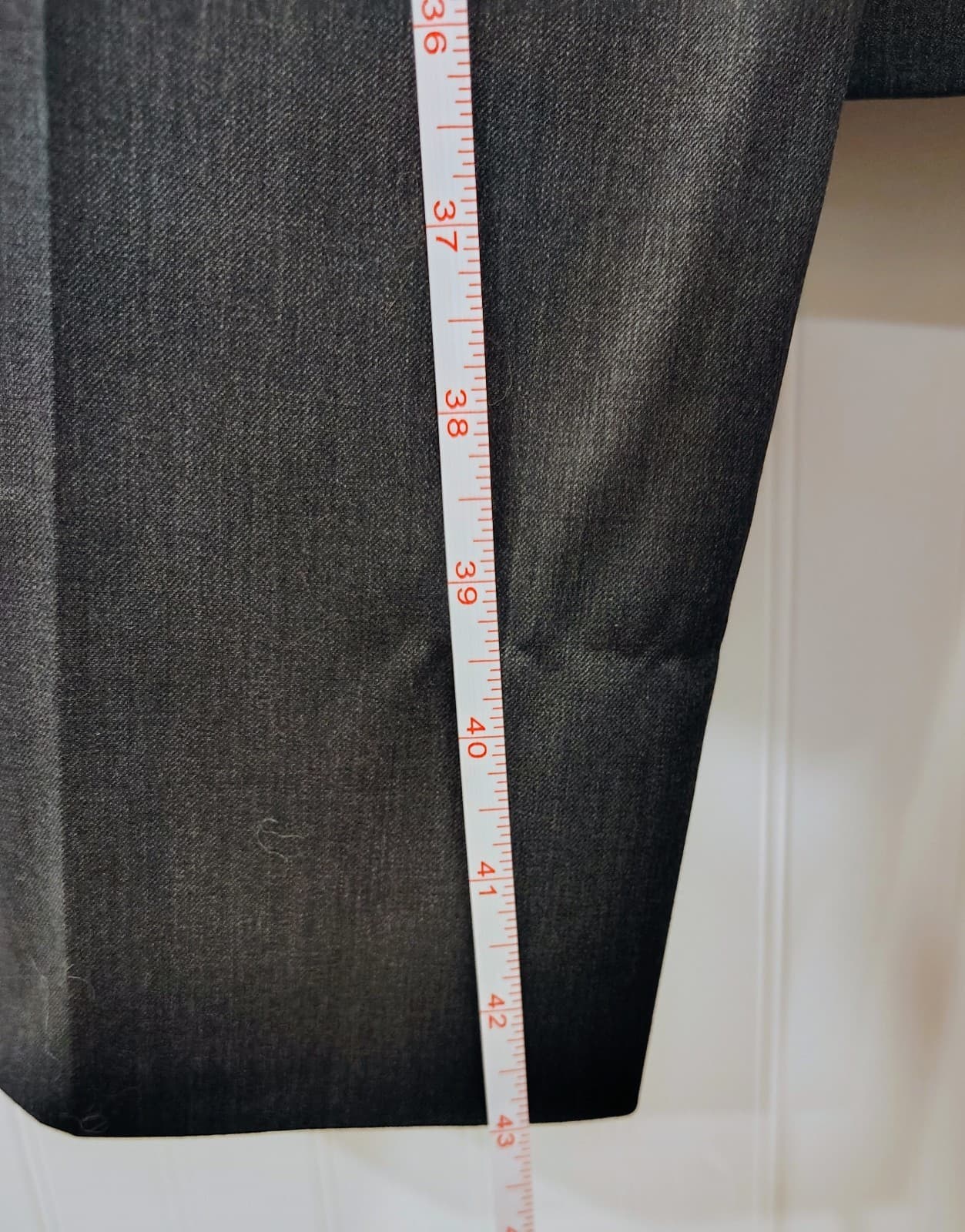 Calvin Klein Men’s Lined Suit 42R Jacket/36R Pants, EUC, Worn Once - Thumbnail 18