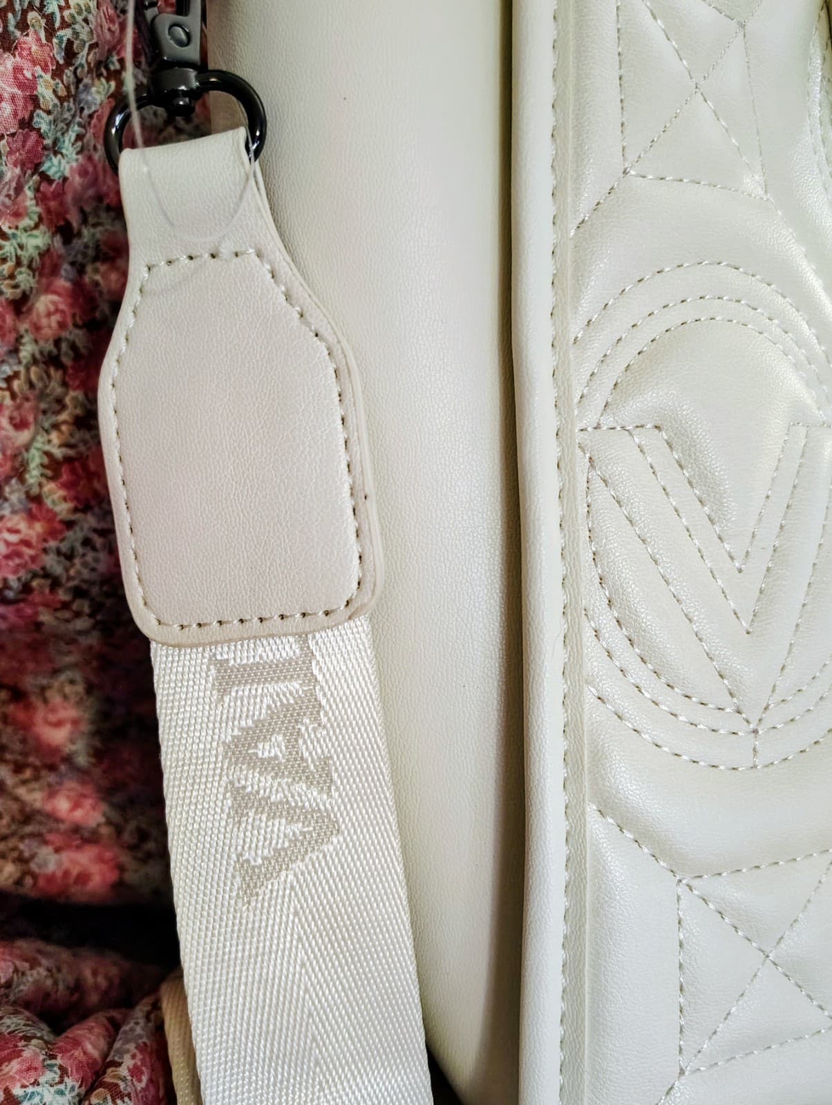 NWT white Vegan Leather Valentino Orlandi tote bag/Pouch MSRP 359.00 - Thumbnail 7