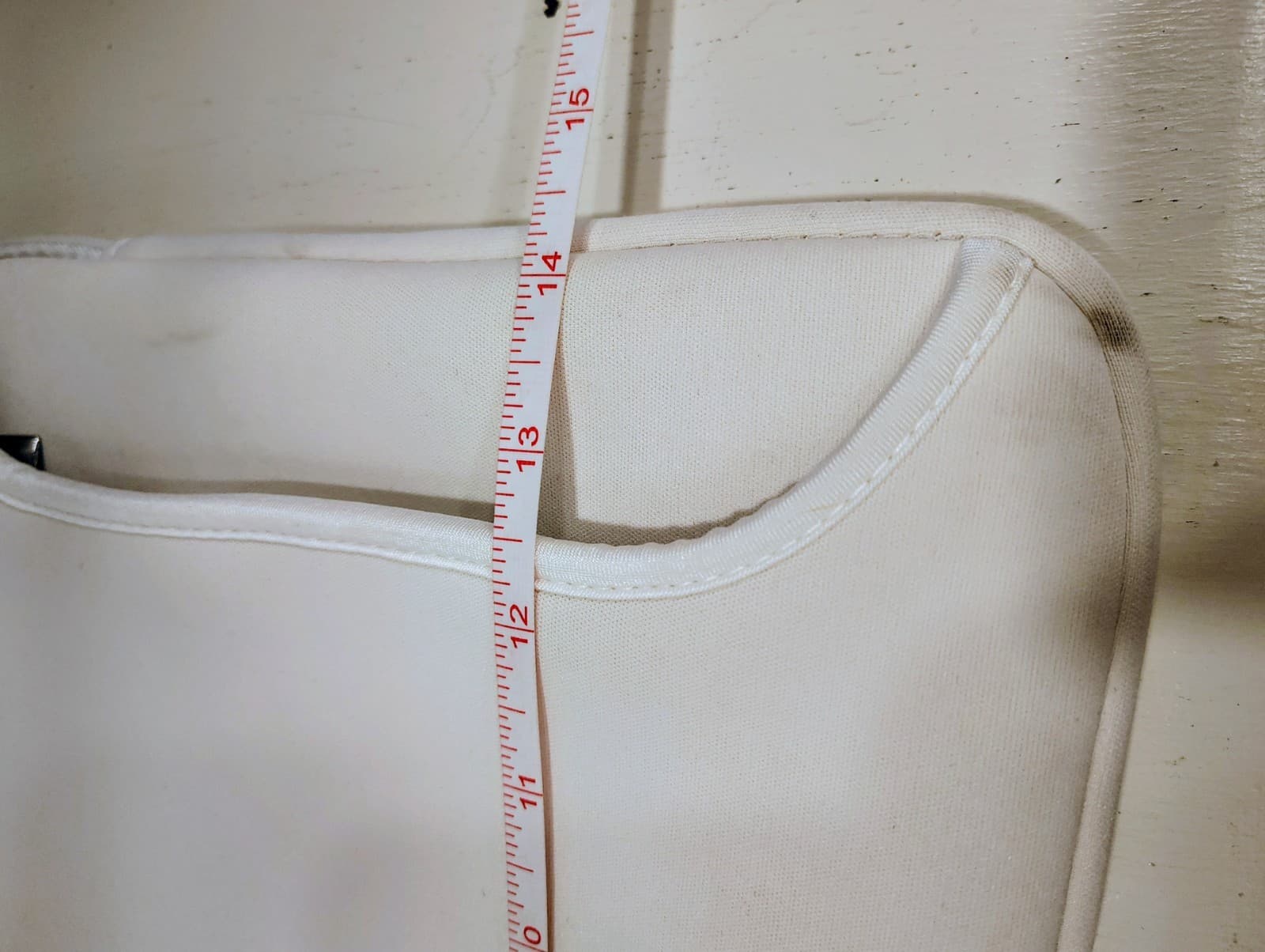 White Neoprene Padded Laptop Sleeve Case, Handles, EUC - Thumbnail 8