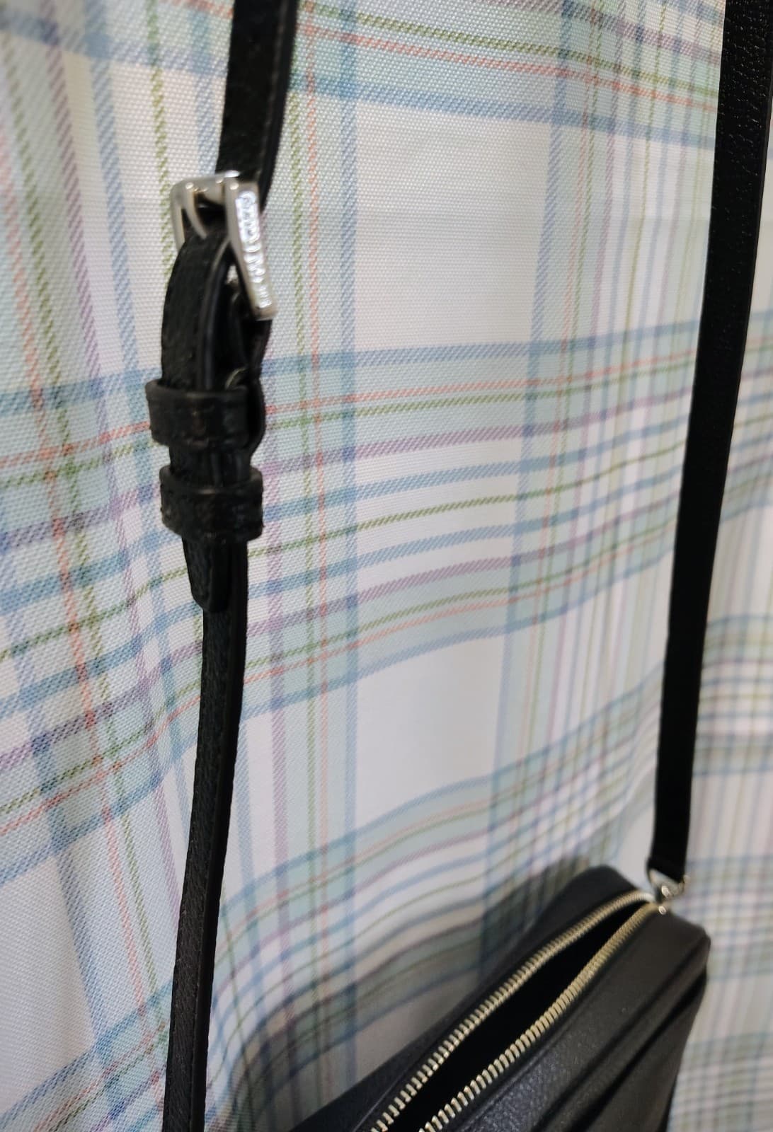 black Pebbled Leather Michael Kors Jet Set Charm East West camera crossbody bag - Thumbnail 10