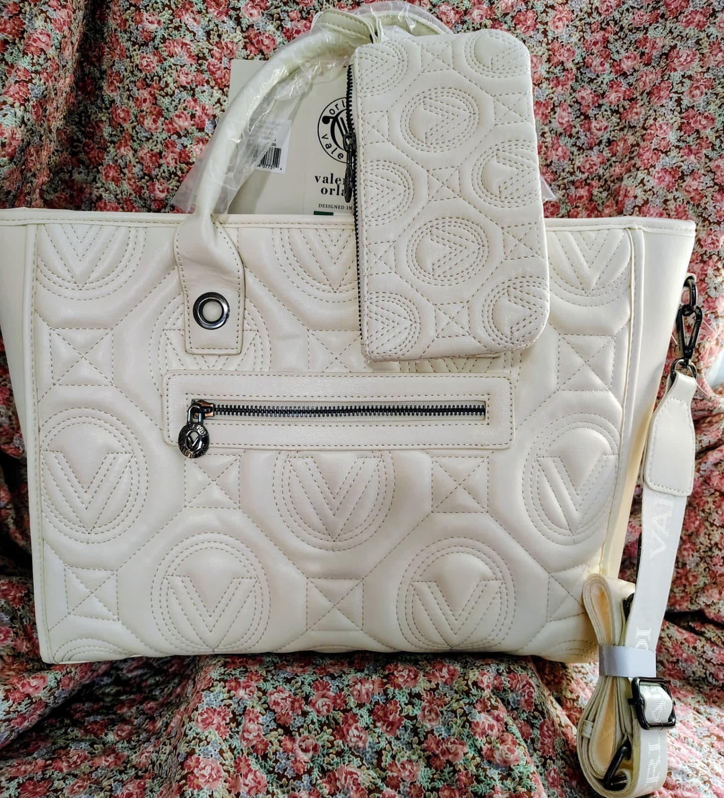 NWT white Vegan Leather Valentino Orlandi tote bag/Pouch MSRP 359.00
