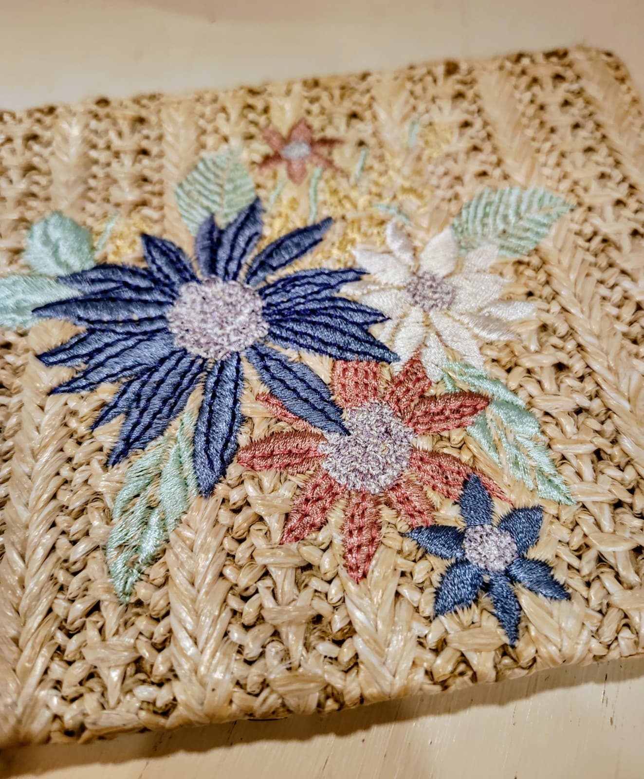 Sakroots Woven Straw Floral Embroidered Clutch Makeup Bag Pouch