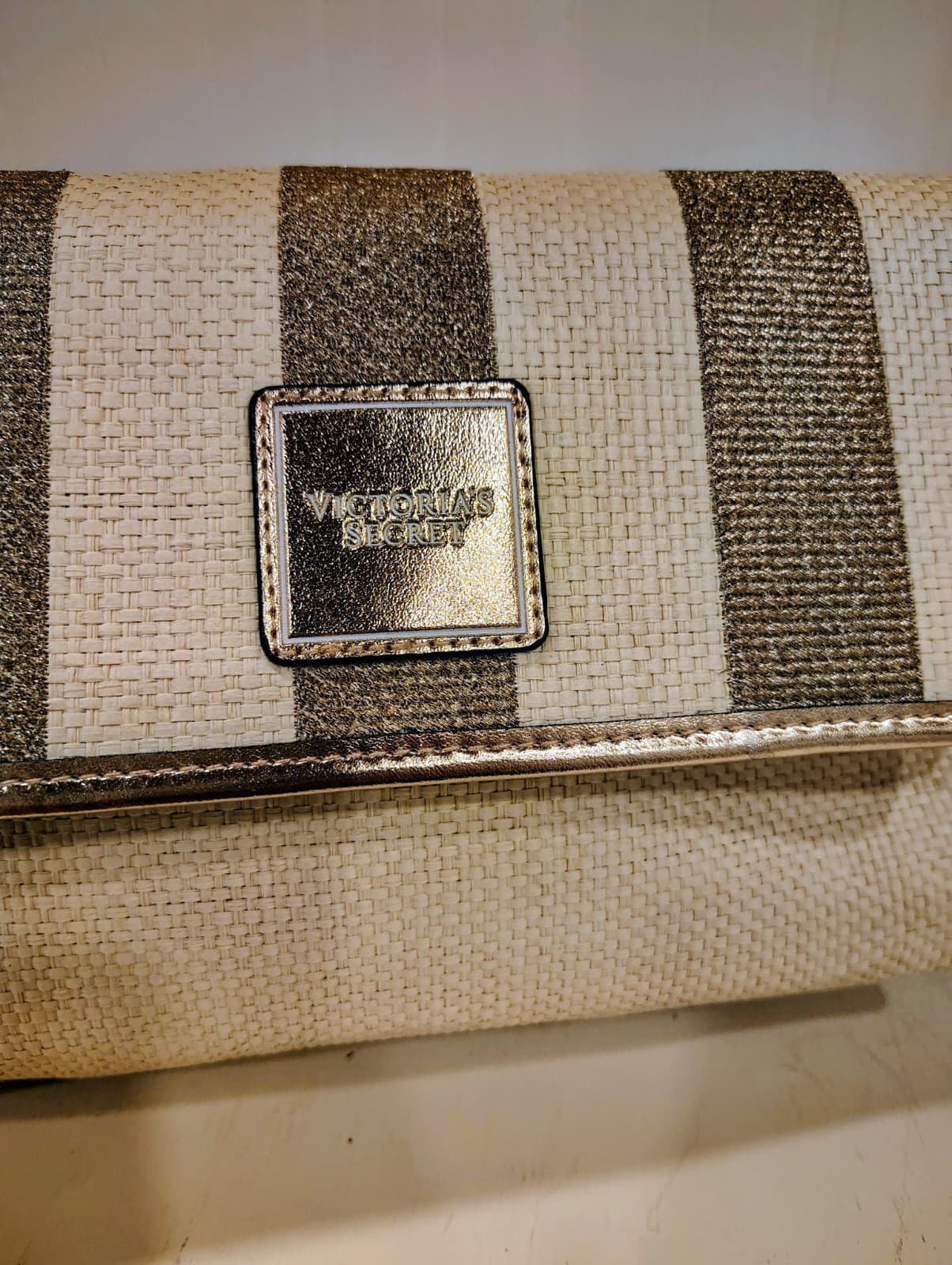 NWOT Victoria's Secret Woven Straw Flap Clutch - Thumbnail 2