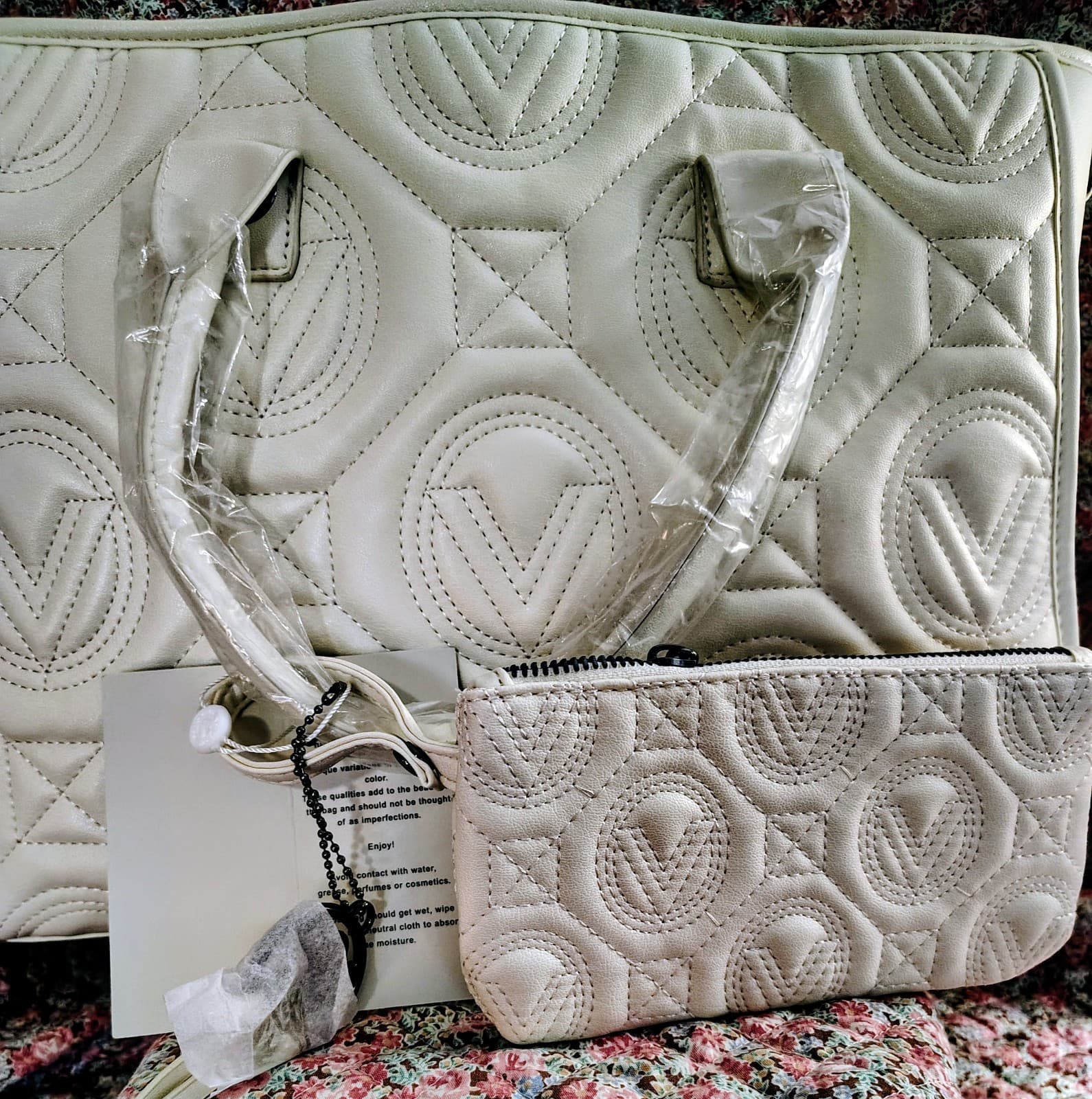 NWT white Vegan Leather Valentino Orlandi tote bag/Pouch MSRP 359.00 - Thumbnail 18