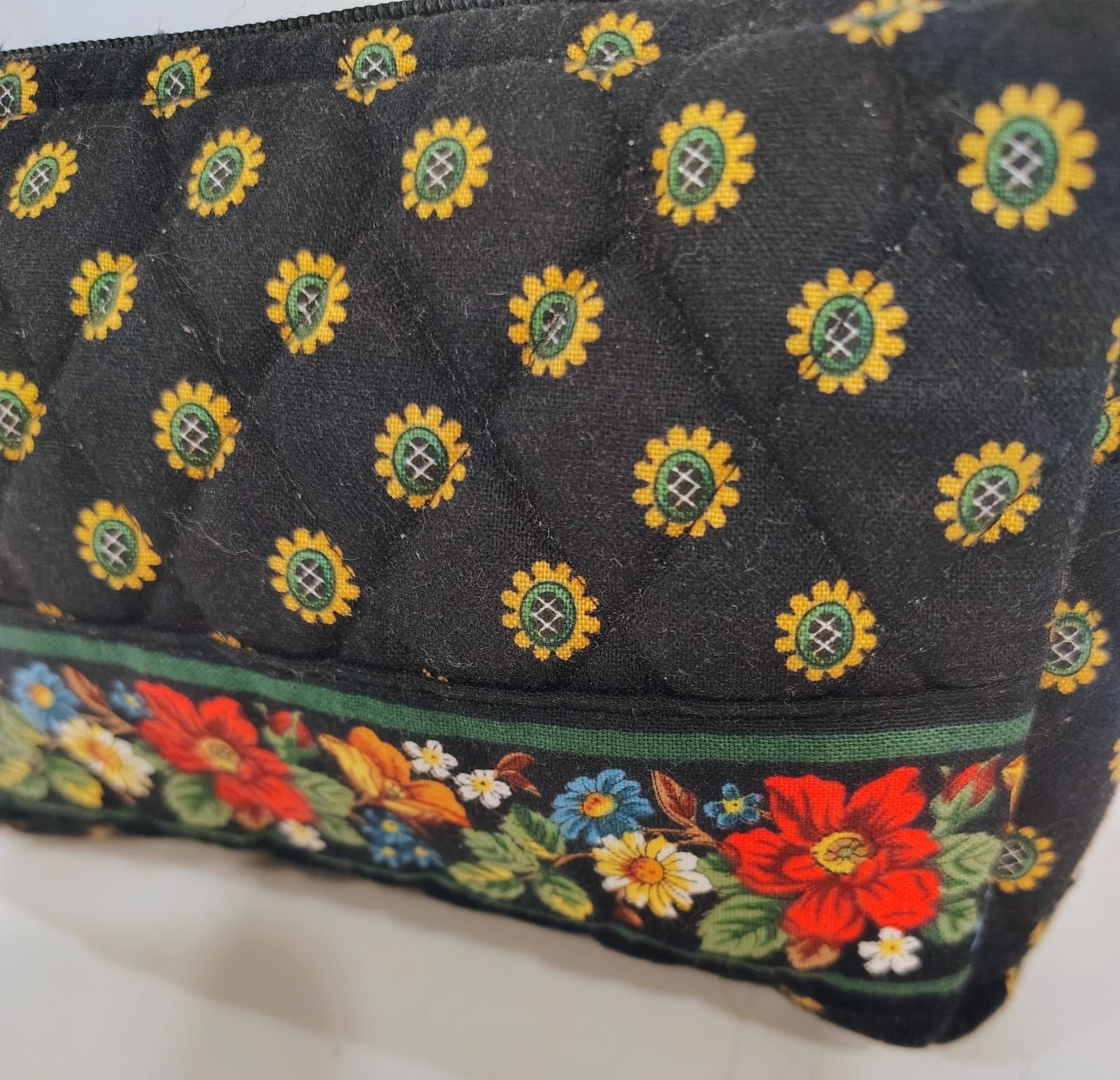 Vera Bradley Retired Rare Vibrant Black Floral Trim Zip Makeup Bag Lined EUC - Thumbnail 3