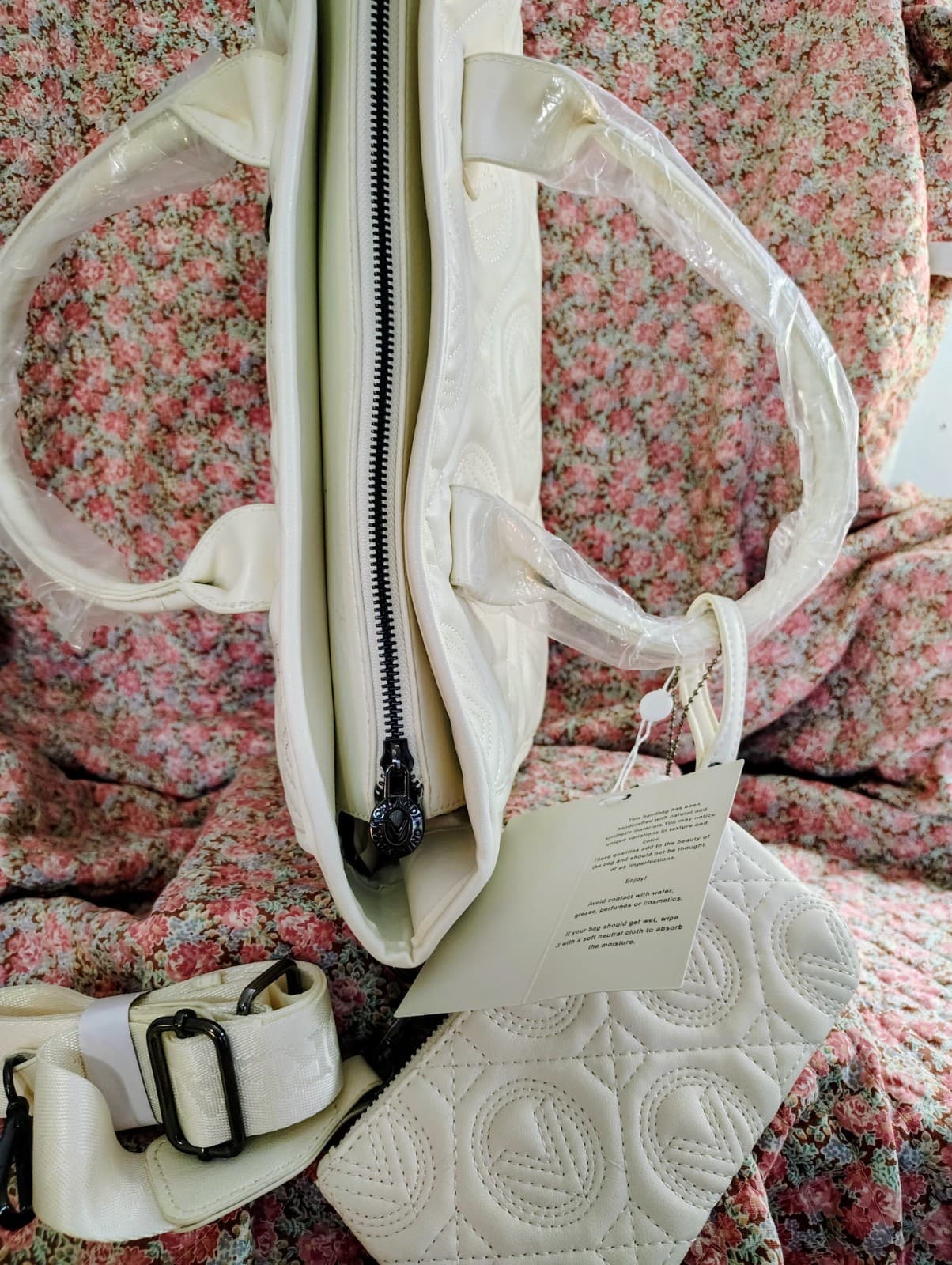 NWT white Vegan Leather Valentino Orlandi tote bag/Pouch MSRP 359.00 - Thumbnail 14