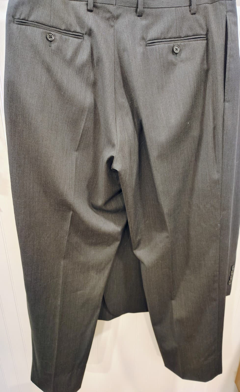 Calvin Klein Men’s Lined Suit 42R Jacket/36R Pants, EUC, Worn Once - Thumbnail 16