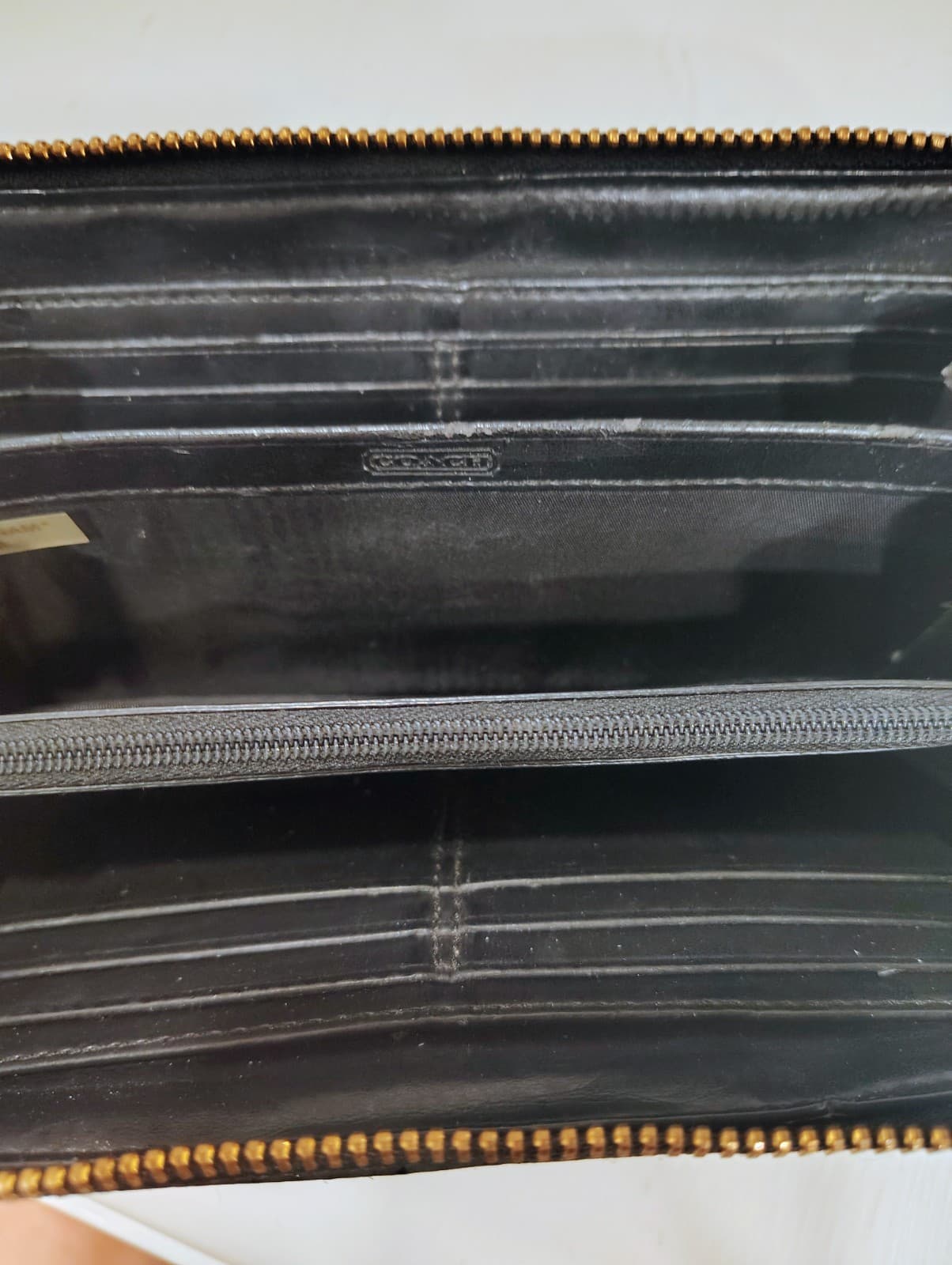 Coach Ashley Black Leather Accordion Zip Around Wallet EUC 2010 - Thumbnail 7