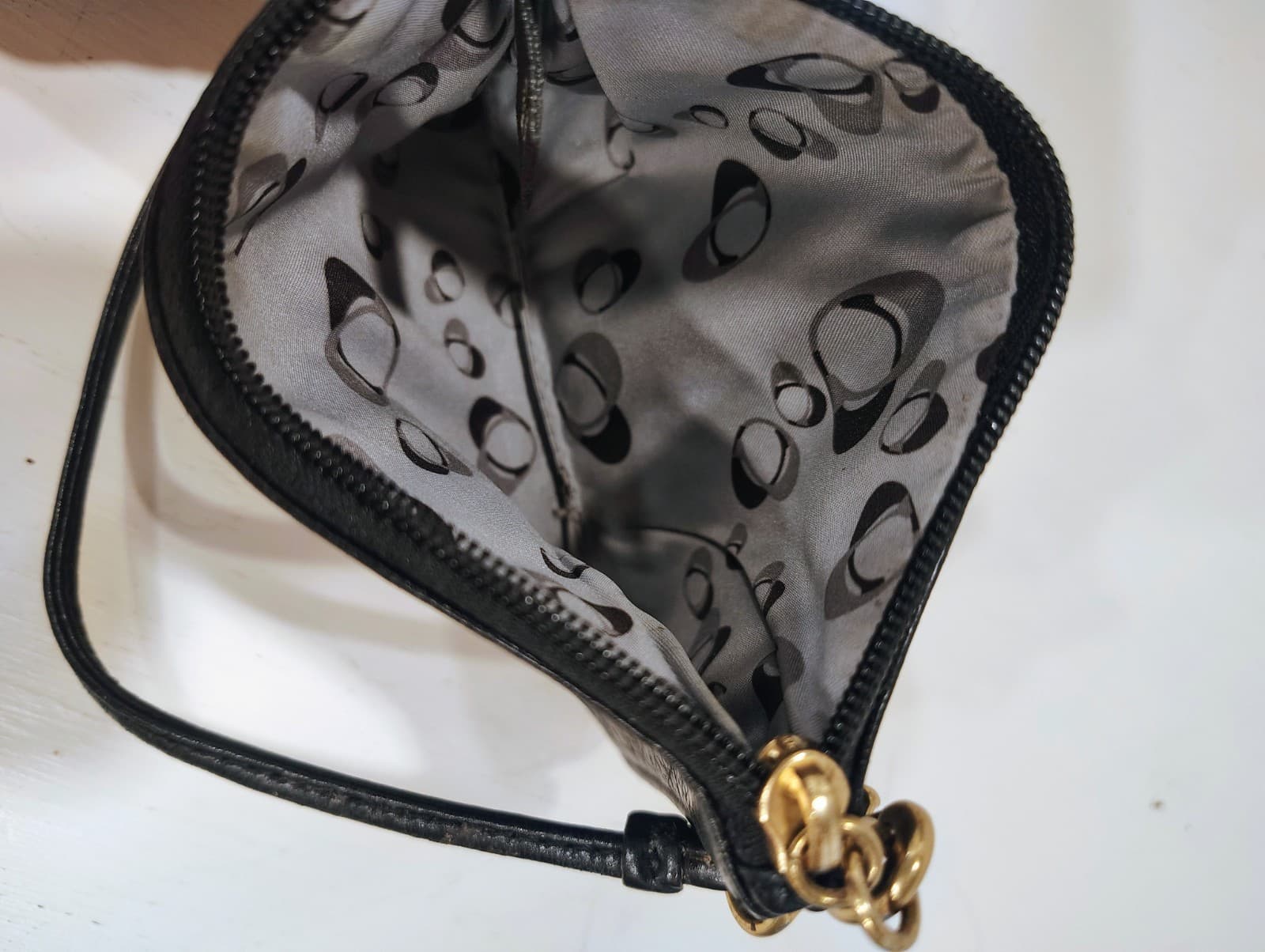 Coach Poppy Wristlet Black Textured Leather, Retired 2009 EUC - Thumbnail 8