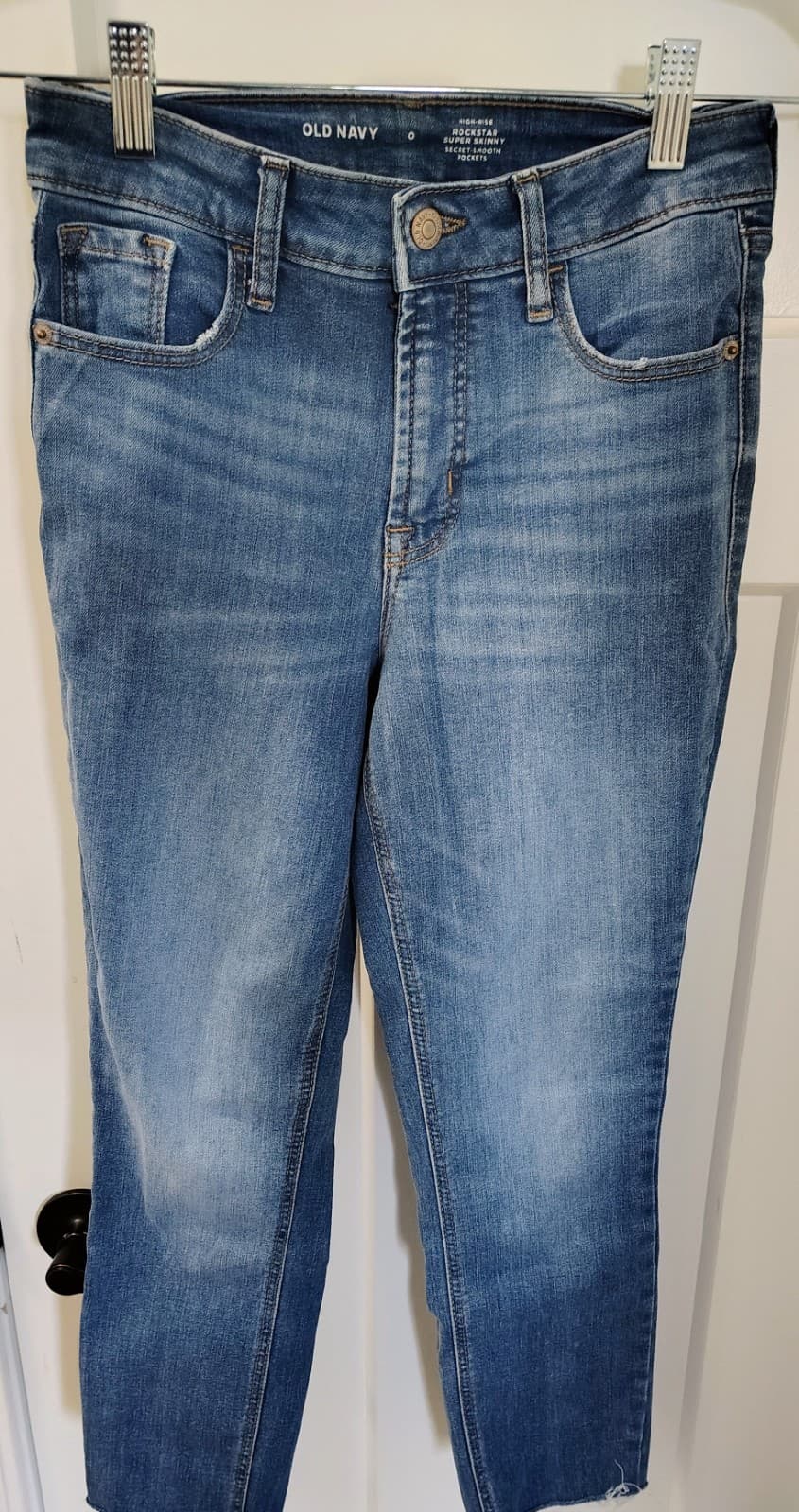 Old Navy Women's High-Rise Rockstar Super Skinny Jeans, light wash, Size 0 - Thumbnail 3