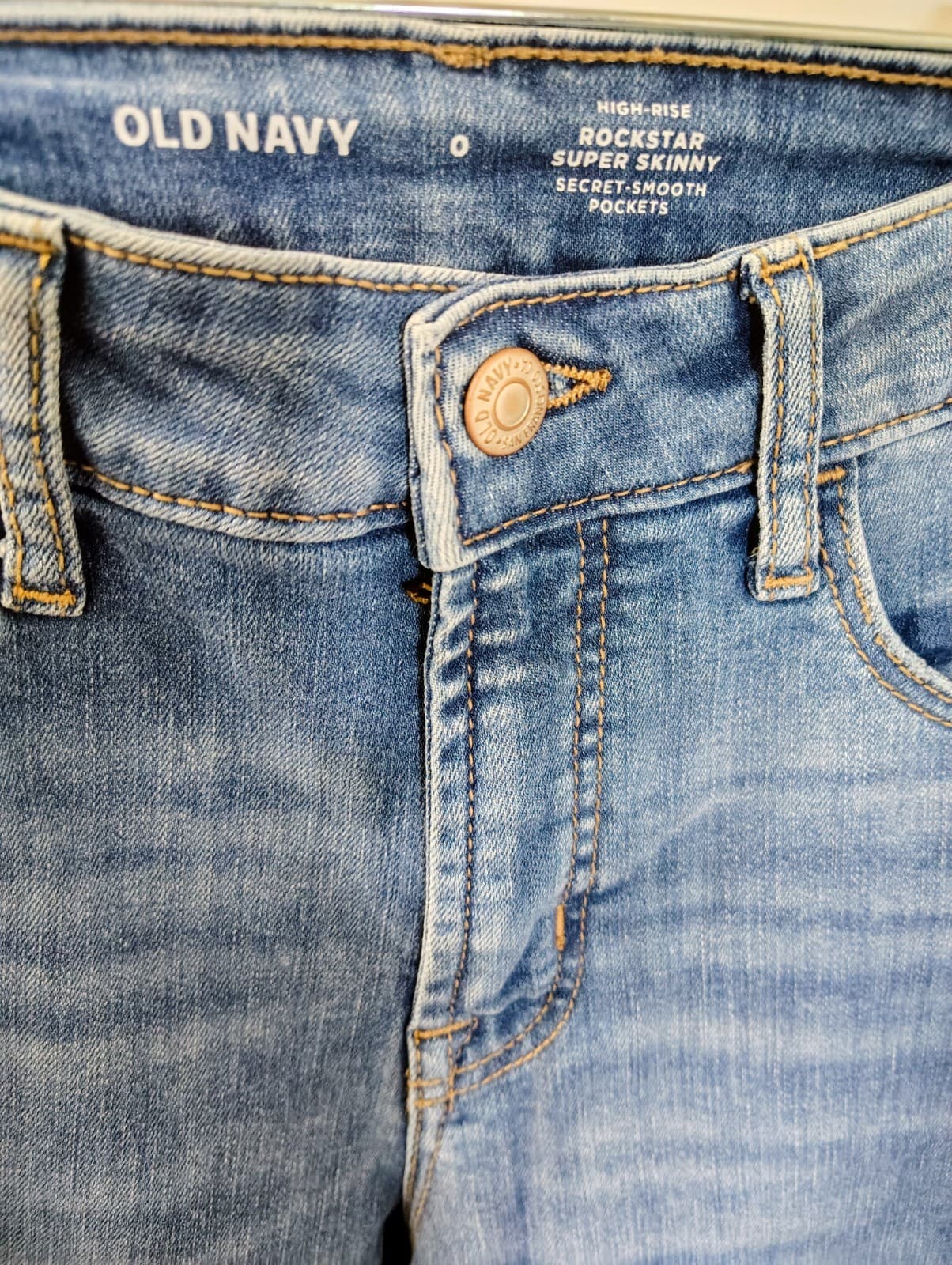 Old Navy Women's High-Rise Rockstar Super Skinny Jeans, light wash, Size 0 - Thumbnail 4