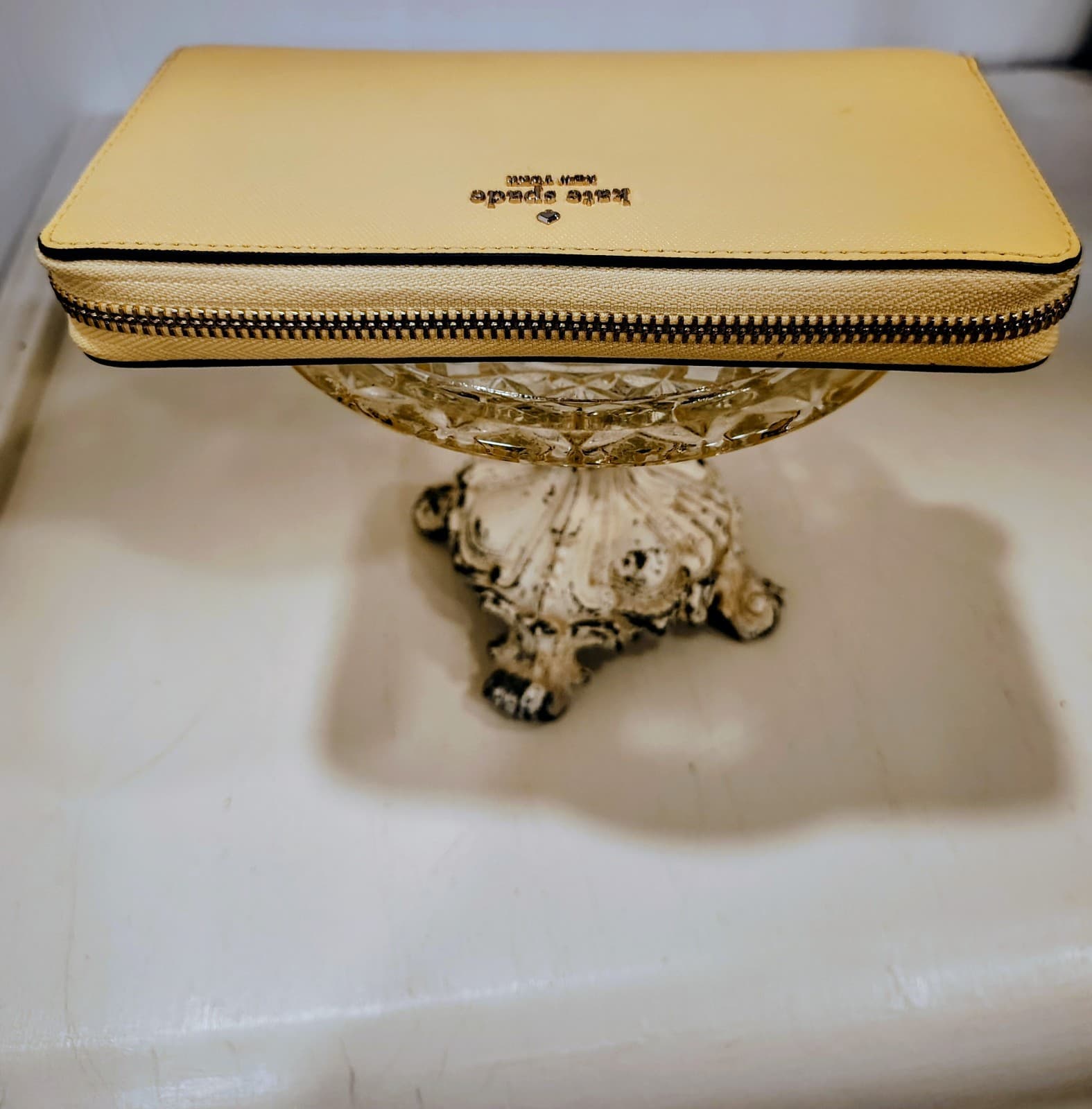 Kate Spade Yellow Leather Zip Around Wallet NWT $229 - Thumbnail 4