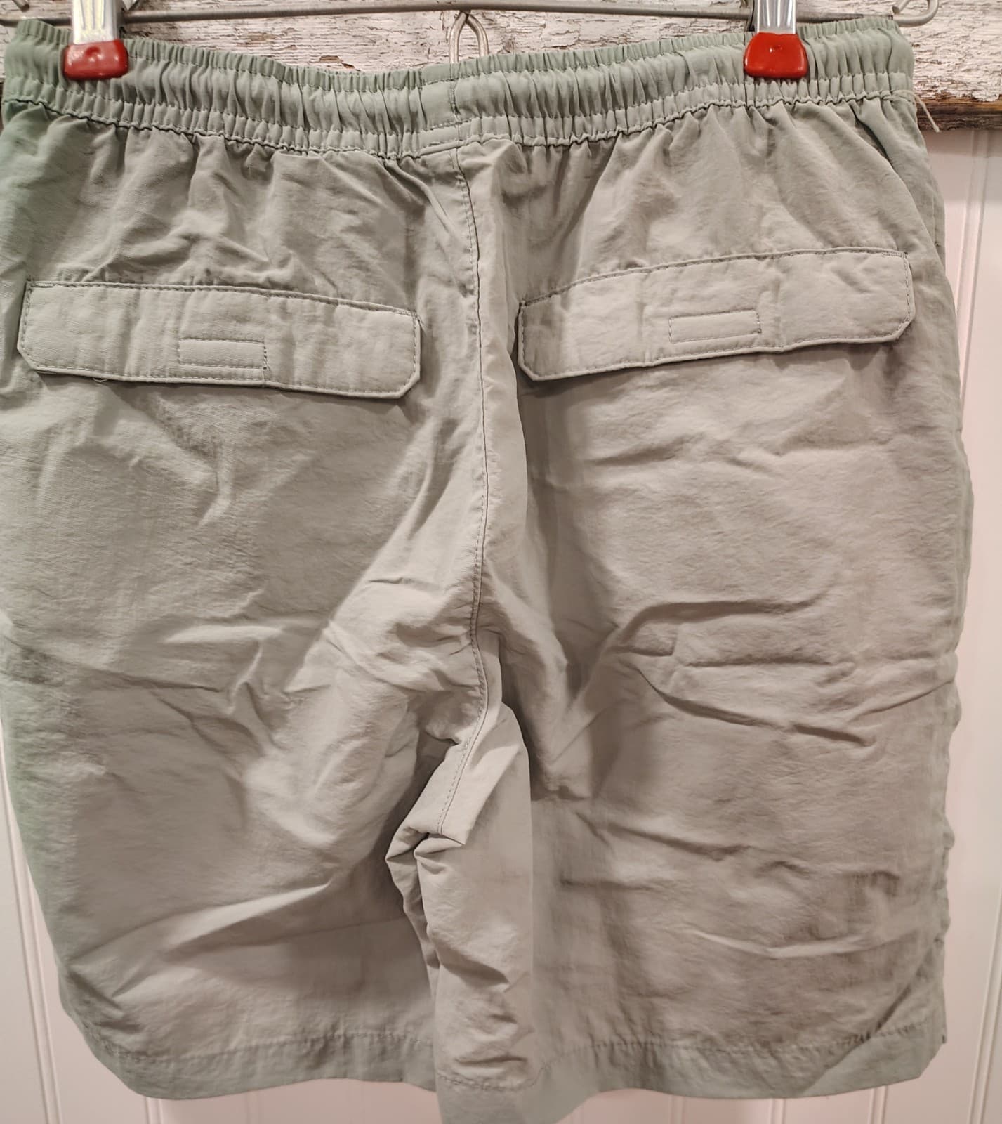 EUC Colorful Planet Boys Light Green Shorts, Size 12-14 - Thumbnail 4
