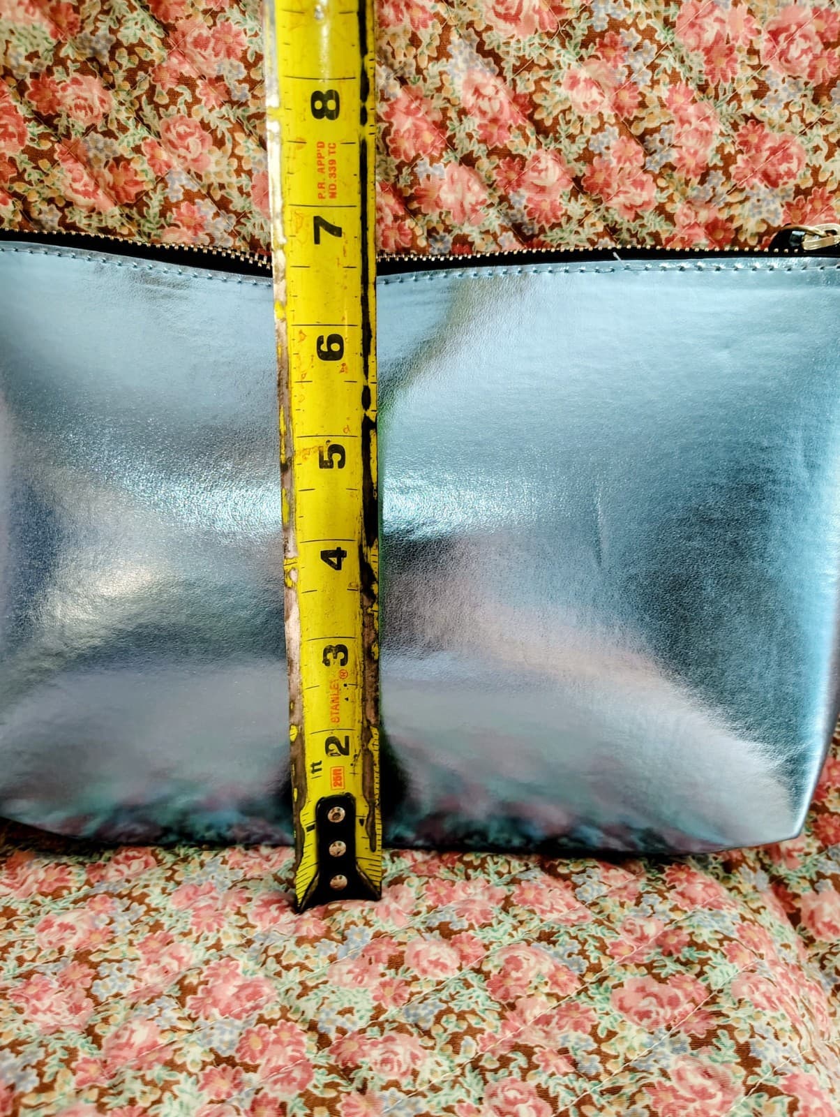 Neutrogena NWT Metallic Blue Makeup Bag With Strap - Thumbnail 14