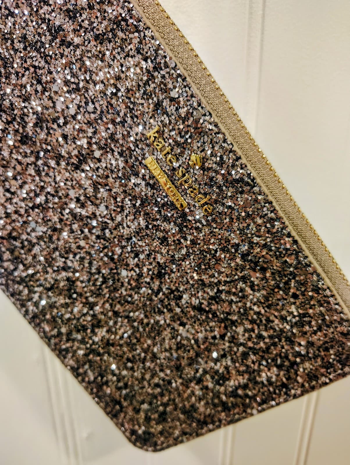 Kate Spade New York Wristlet dazzling silver glitter finish, NWT $88 - Thumbnail 2