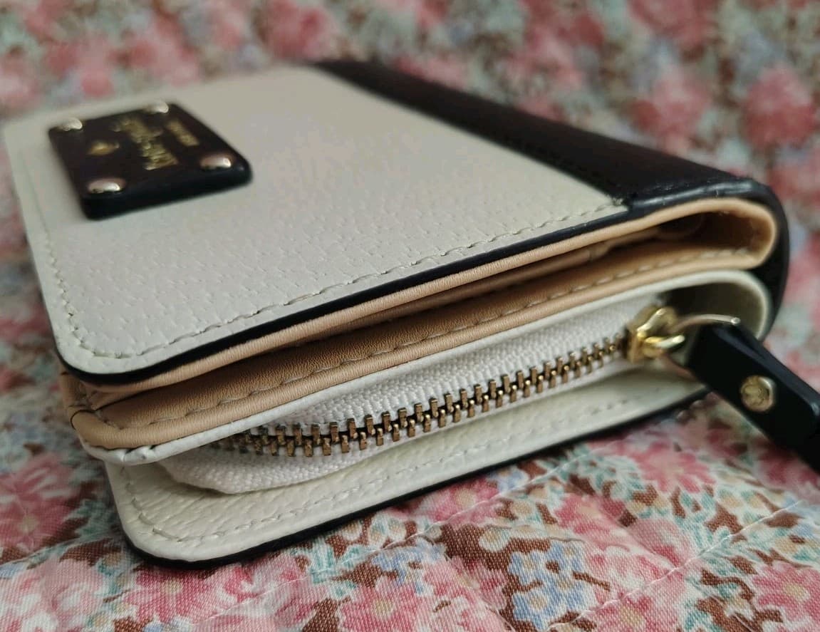 Kate Spade NY Grove St Tellie Black White wallet NWOT - Thumbnail 4