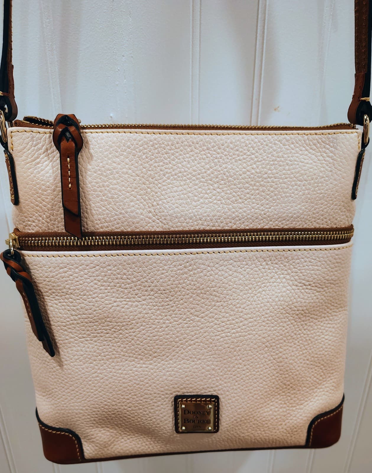 Dooney & Bourke Bone (Pale Pink) Crossbody Shoulder Bag NWT Dust Bag