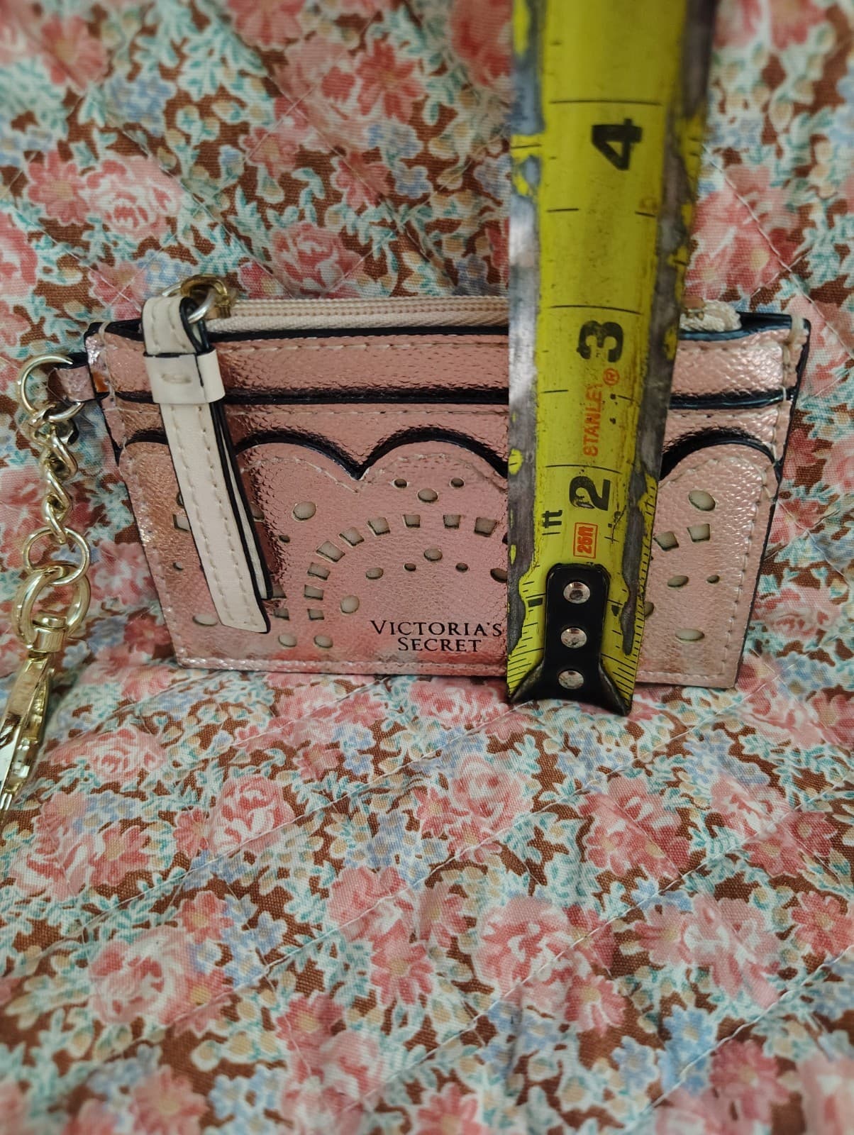 NWOT Victoria's Secret Pink Metallic Card Holder Heart Clasp - Thumbnail 8