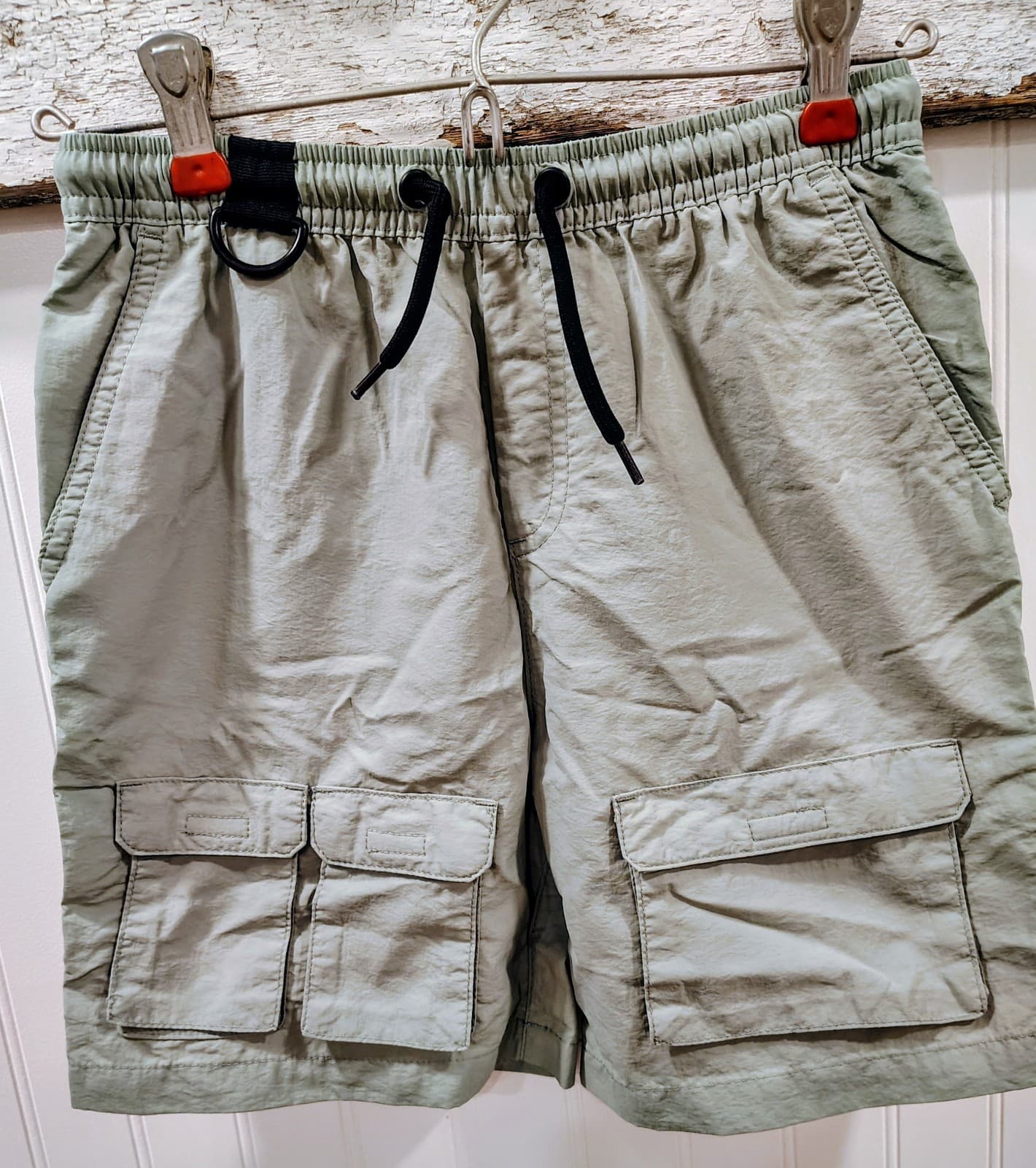 EUC Colorful Planet Boys Light Green Shorts, Size 12-14 - Thumbnail 2