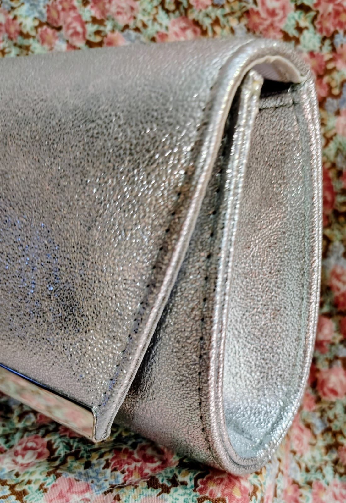 silver shoulder bag metallic finish chain strap NWOT - Thumbnail 6