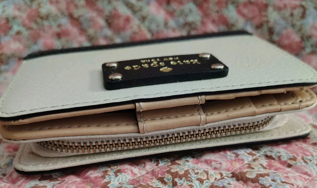Kate Spade NY Grove St Tellie Black White wallet NWOT - Thumbnail 5