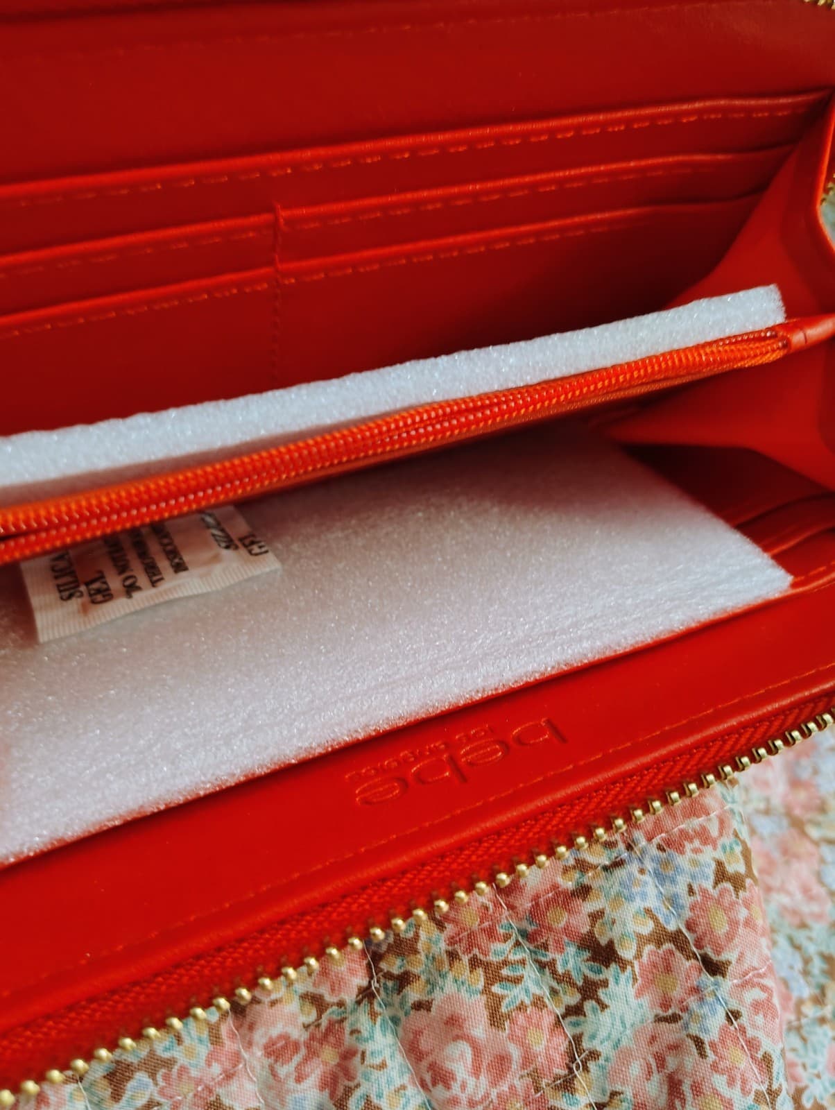 Bebe WALLET (New/NWT) "Jetta" RED Long ZIP AROUND Vegan Leather RHINESTONE STUD - Thumbnail 7