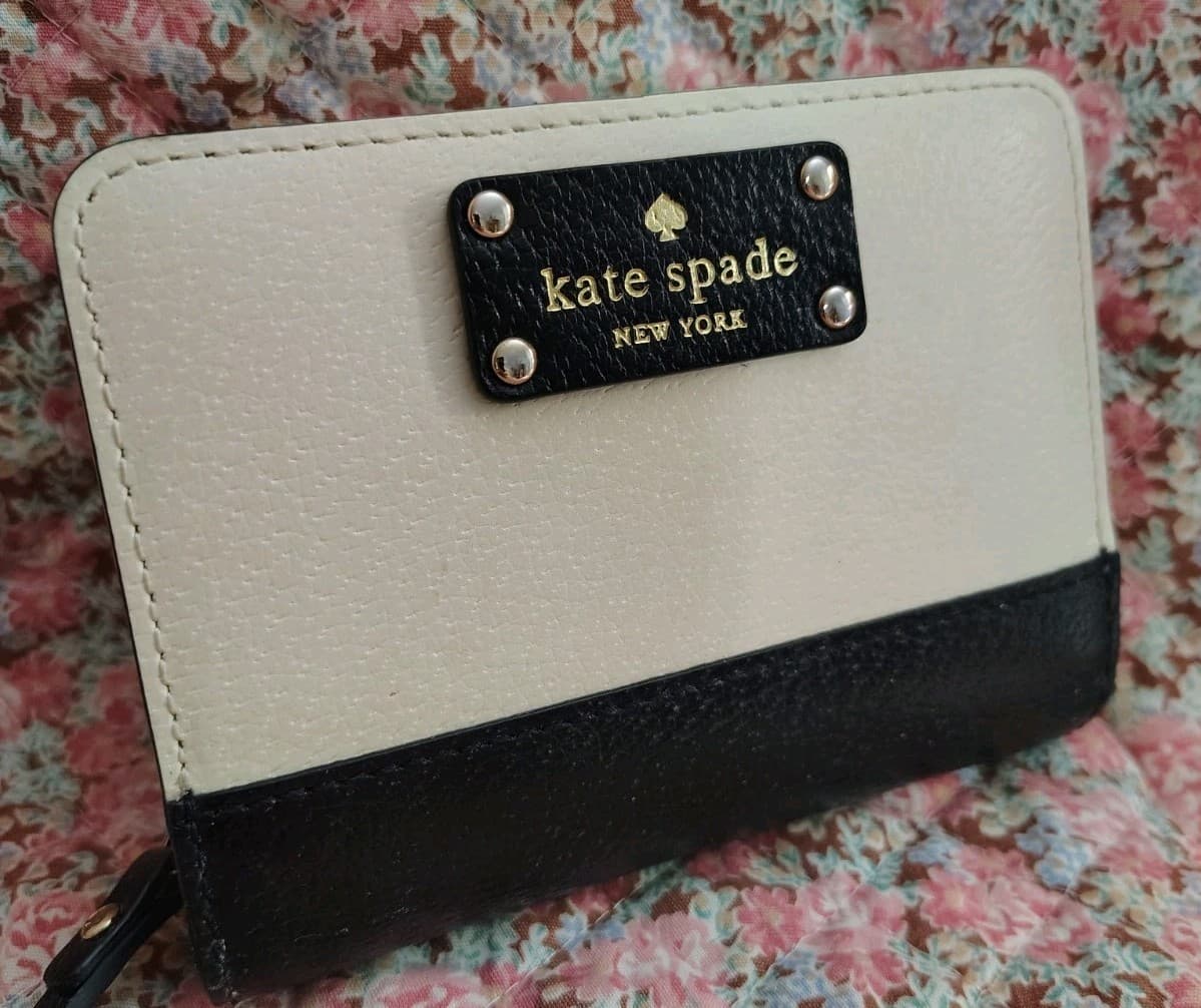 Kate Spade NY Grove St Tellie Black White wallet NWOT - Thumbnail 2