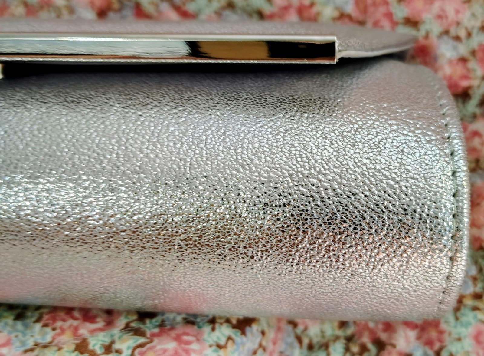silver shoulder bag metallic finish chain strap NWOT - Thumbnail 5