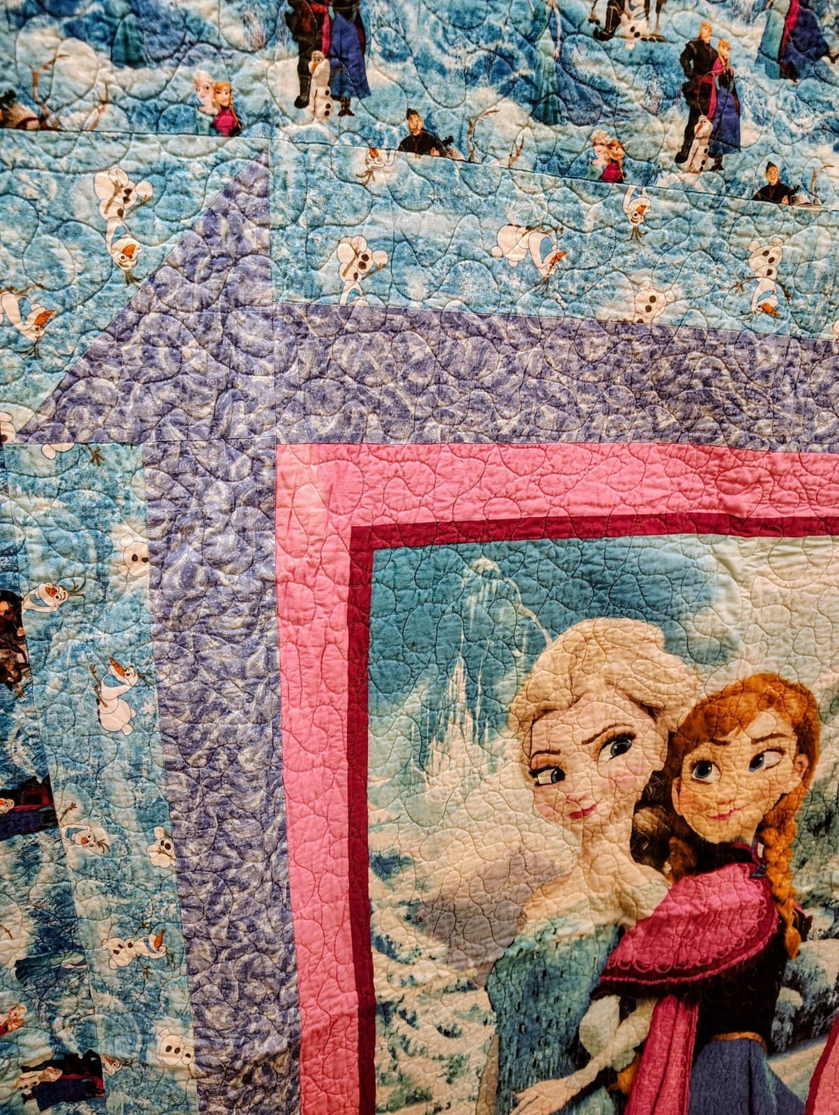 Handmade Disney Frozen quilt, Anna Elsa, 60 x 70 inches , EUC, 2014 - Thumbnail 2
